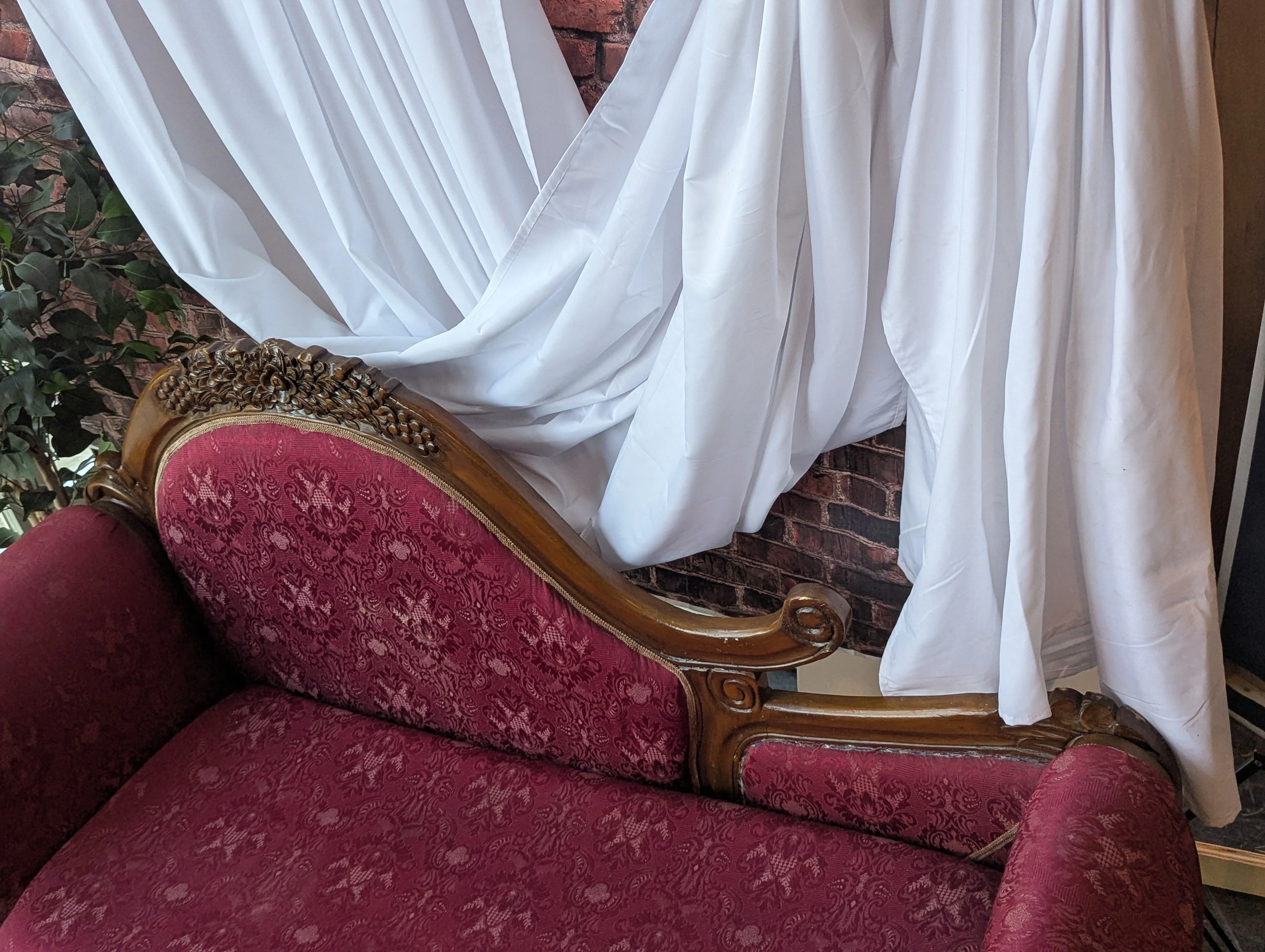 Red Chaise Lounge, Victorian Style - Image 12