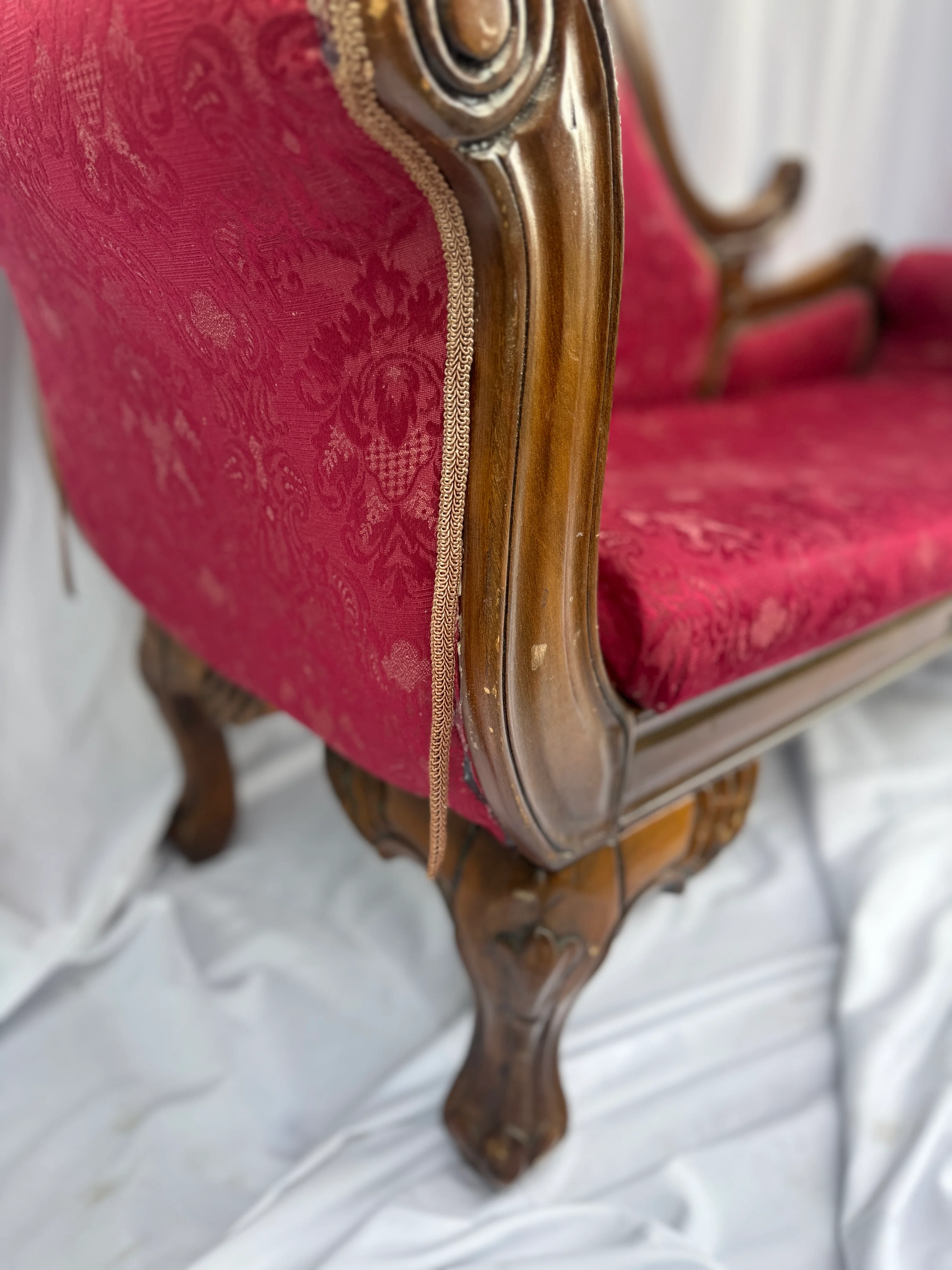 Red Chaise Lounge, Victorian Style - Image 5