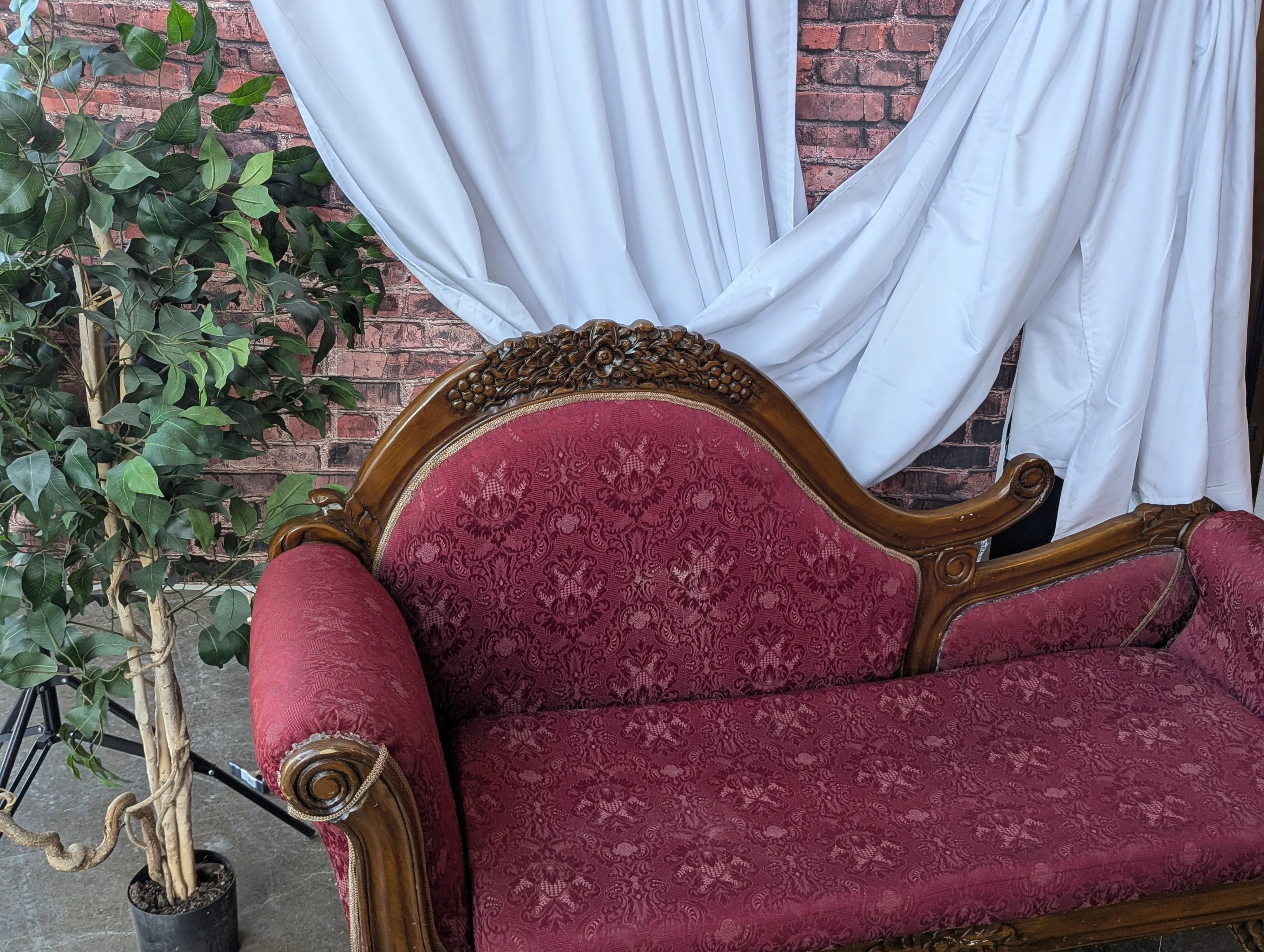 Red Chaise Lounge, Victorian Style - Image 8