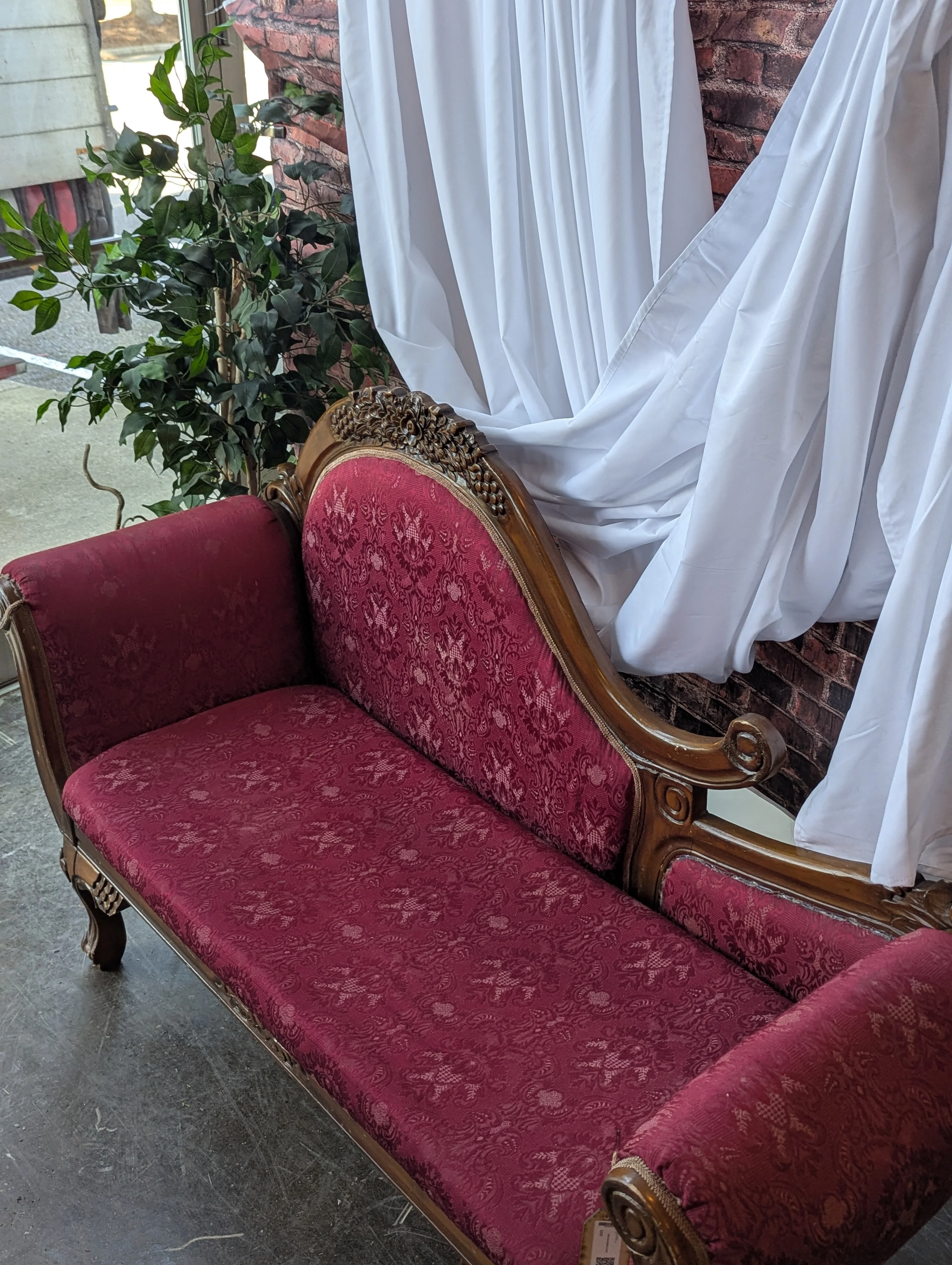 Red Chaise Lounge, Victorian Style - Image 9