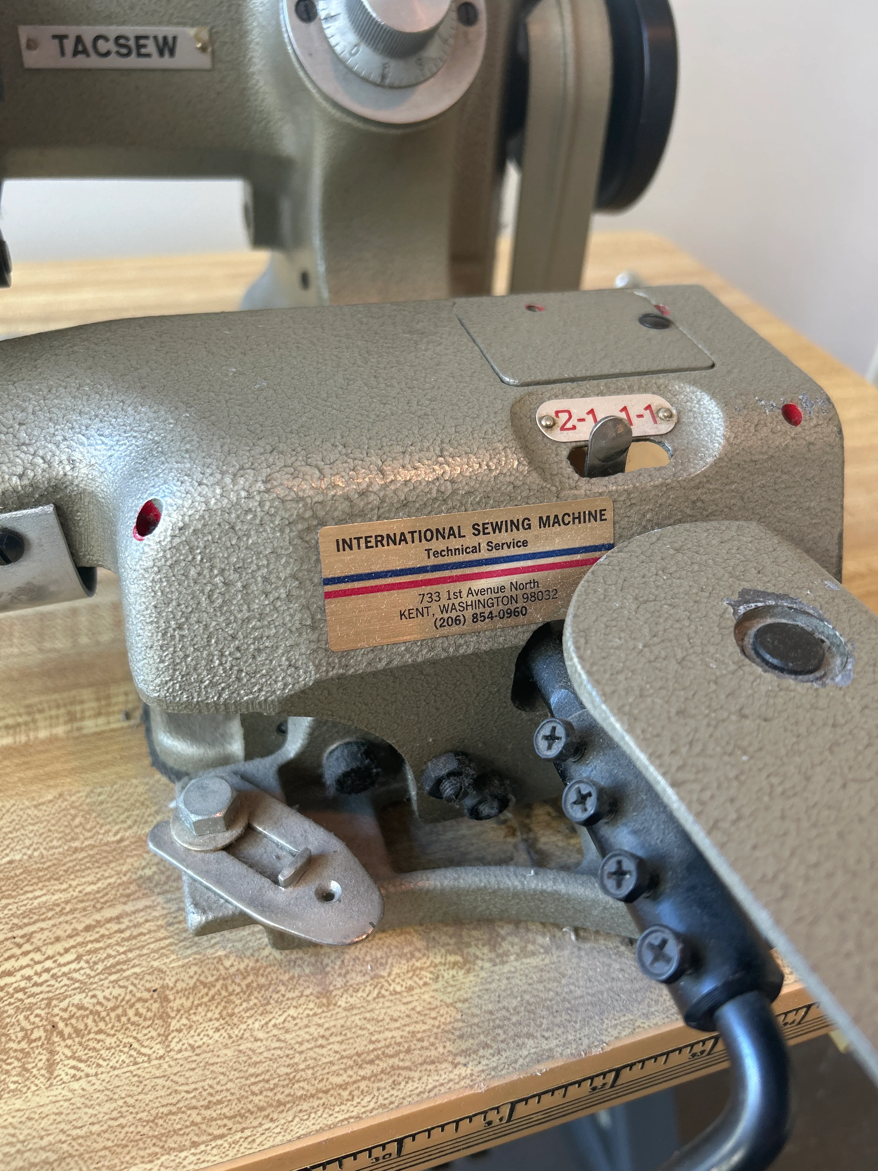 Tacsew Industrial  Automatic Table Sewing Machine, Made in Japan - Image 5