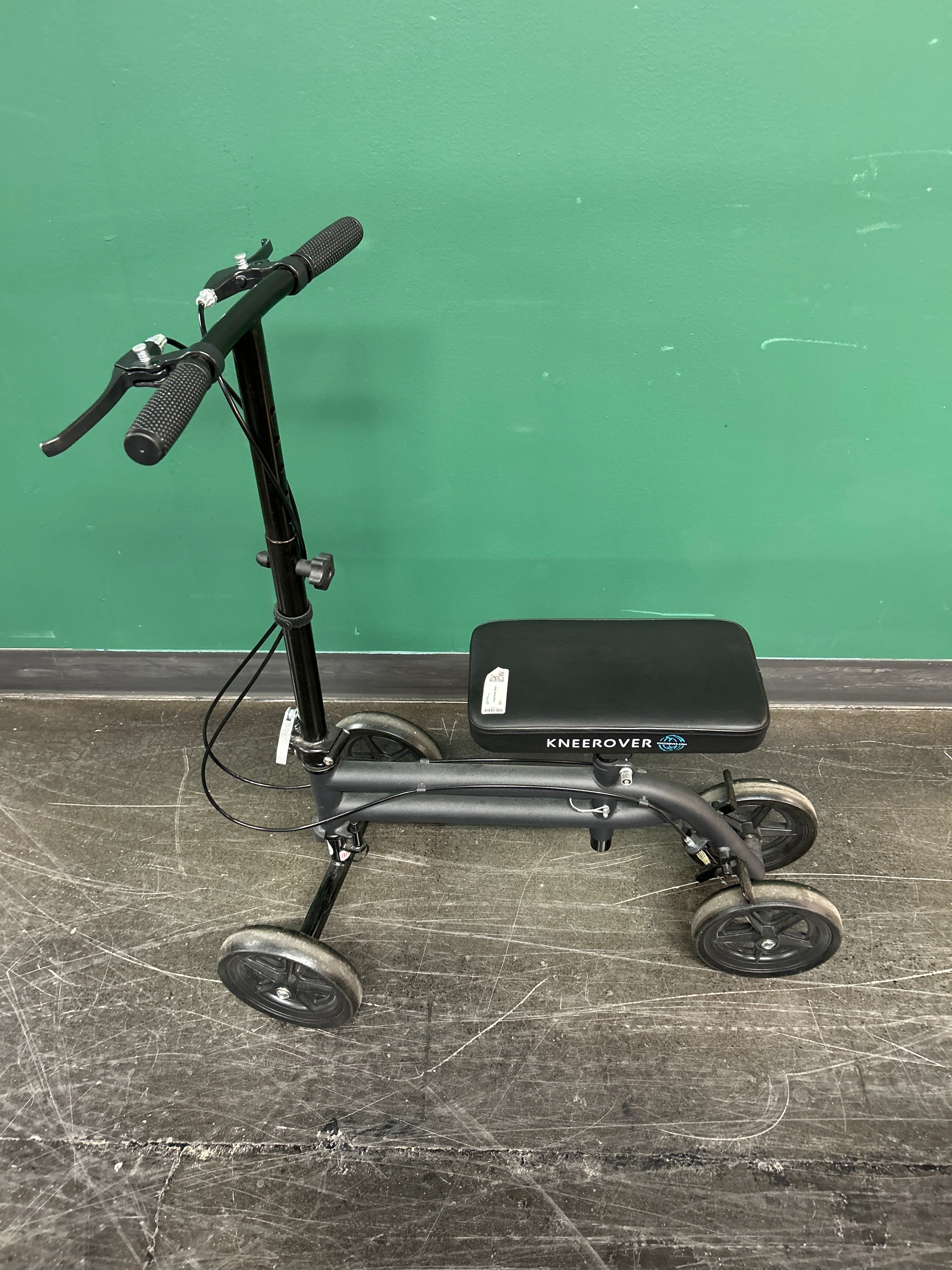 Knee Rover, Black