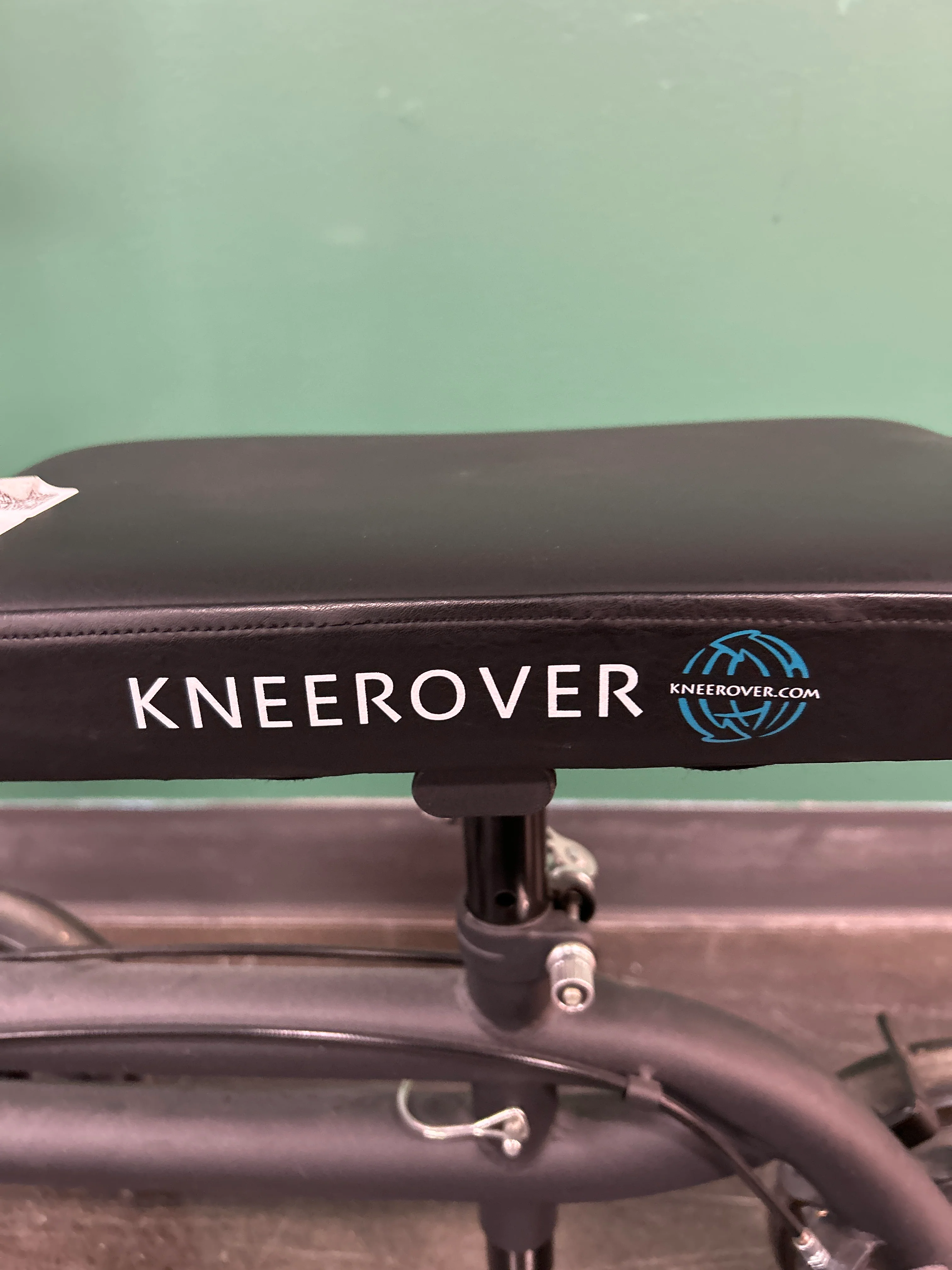 Knee Rover, Black - Image 4