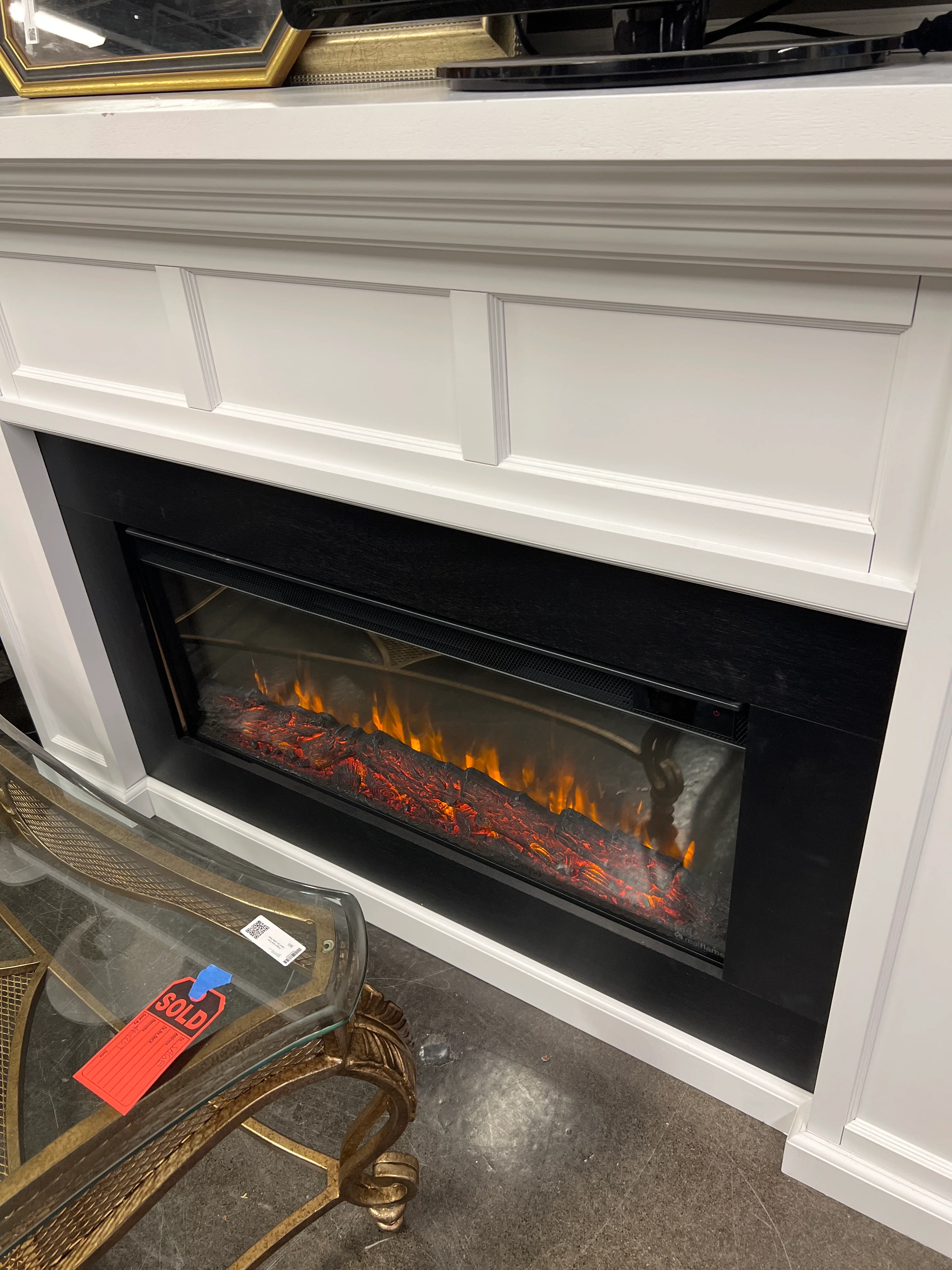 Electric Fire Place with White Mantle - Image 5
