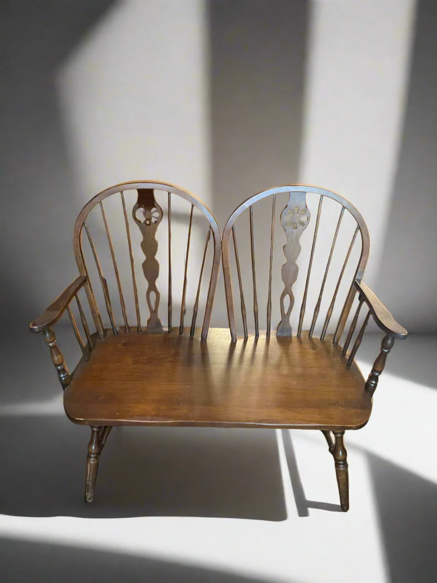 Vintage Wooden Windsor-style Bench with Spindle Back - Image 3