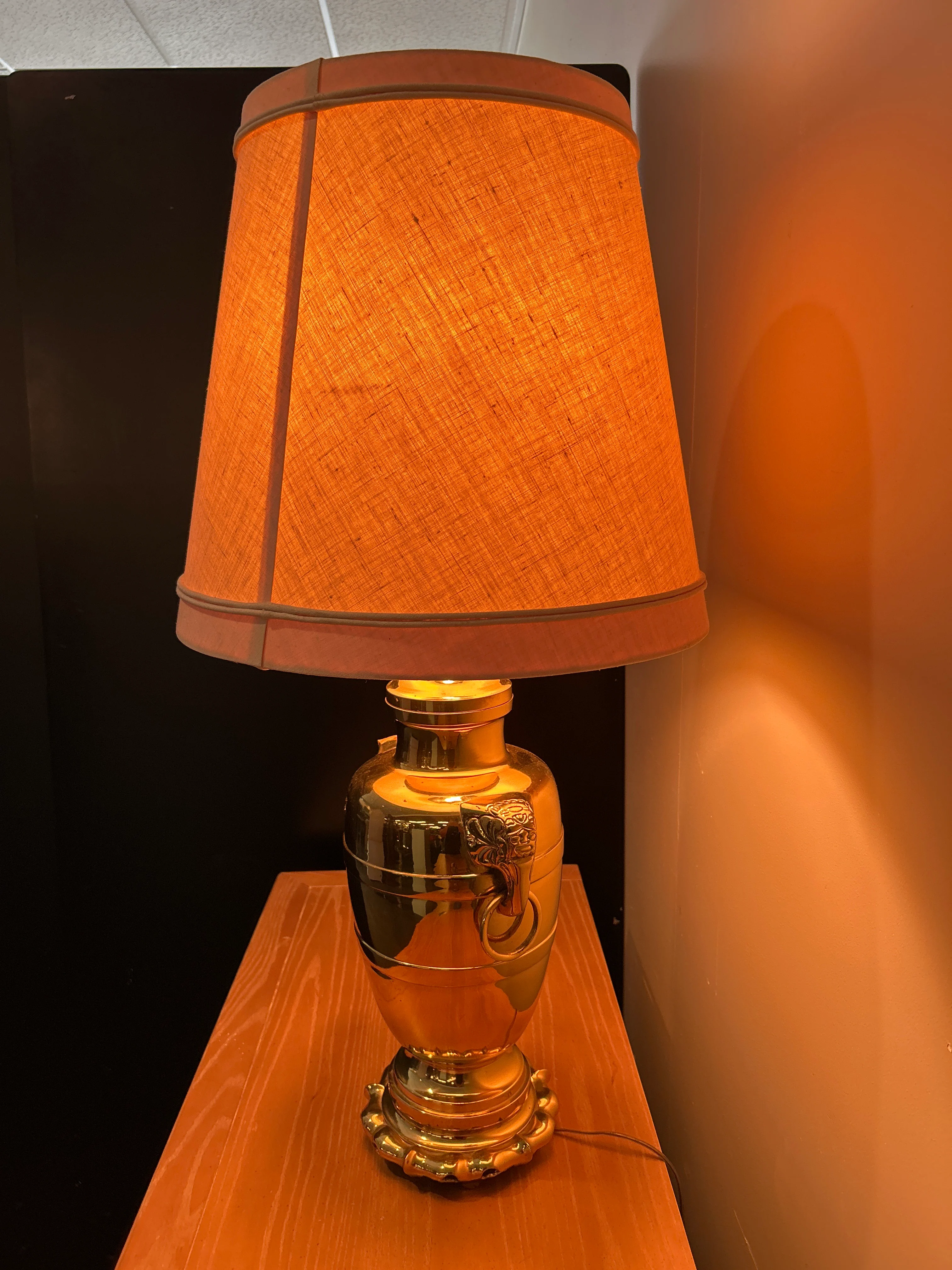 Baker Knapp And Tubbs Brass Table Lamp with Off-White Shade - Image 3