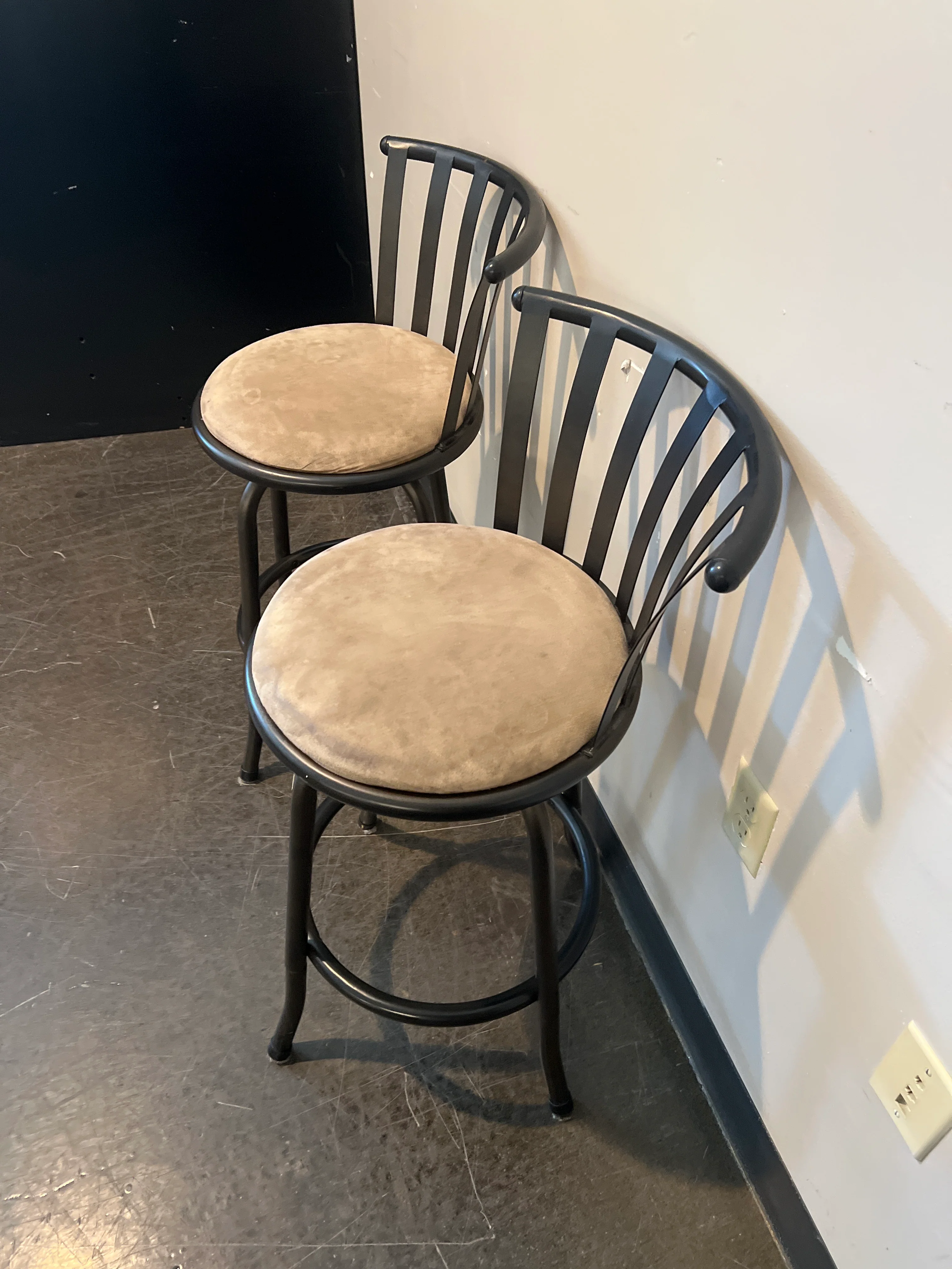 Home Decor Swivel Bar Stools - Image 3