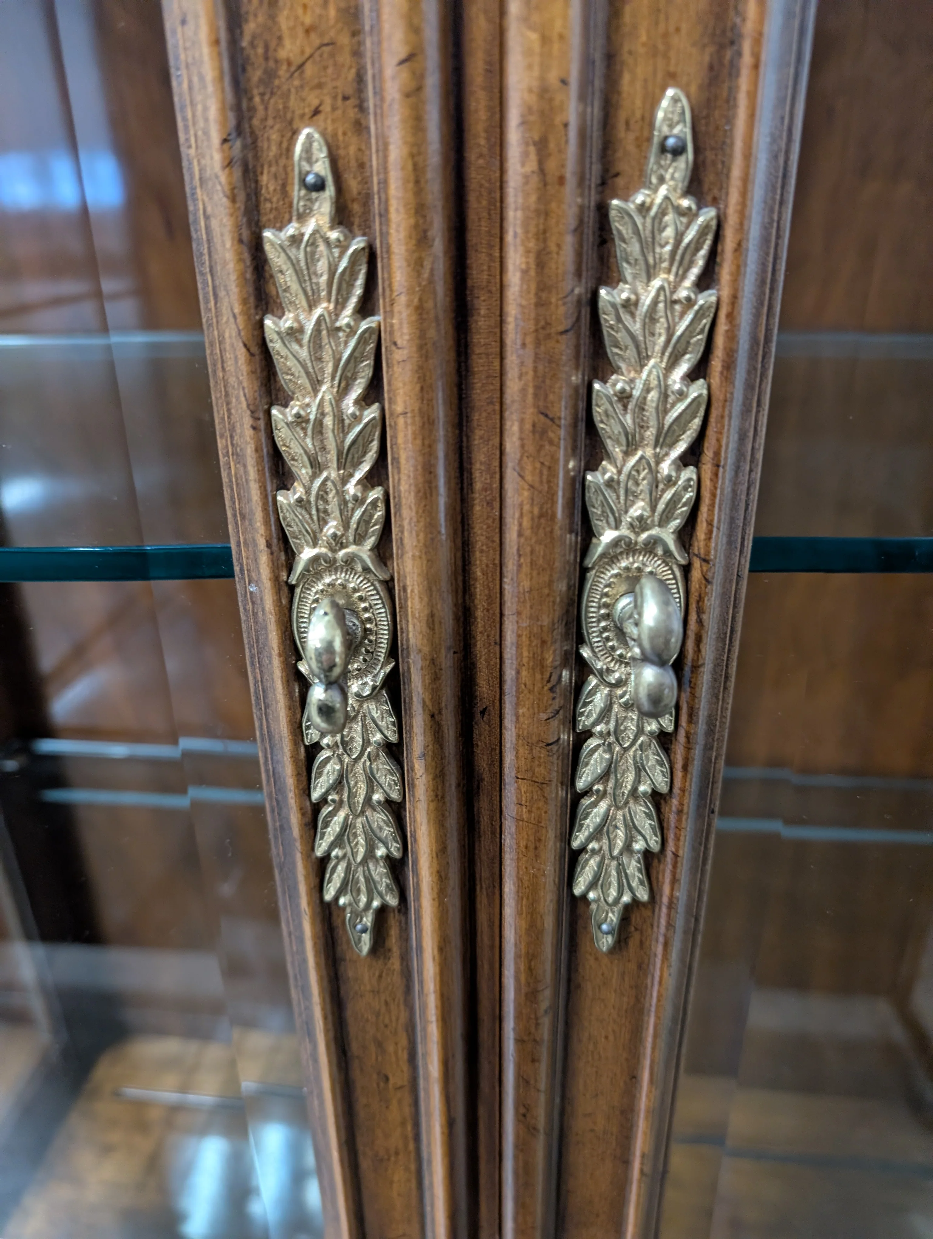 DREXEL Hardwood Curio Cabinet - Image 8