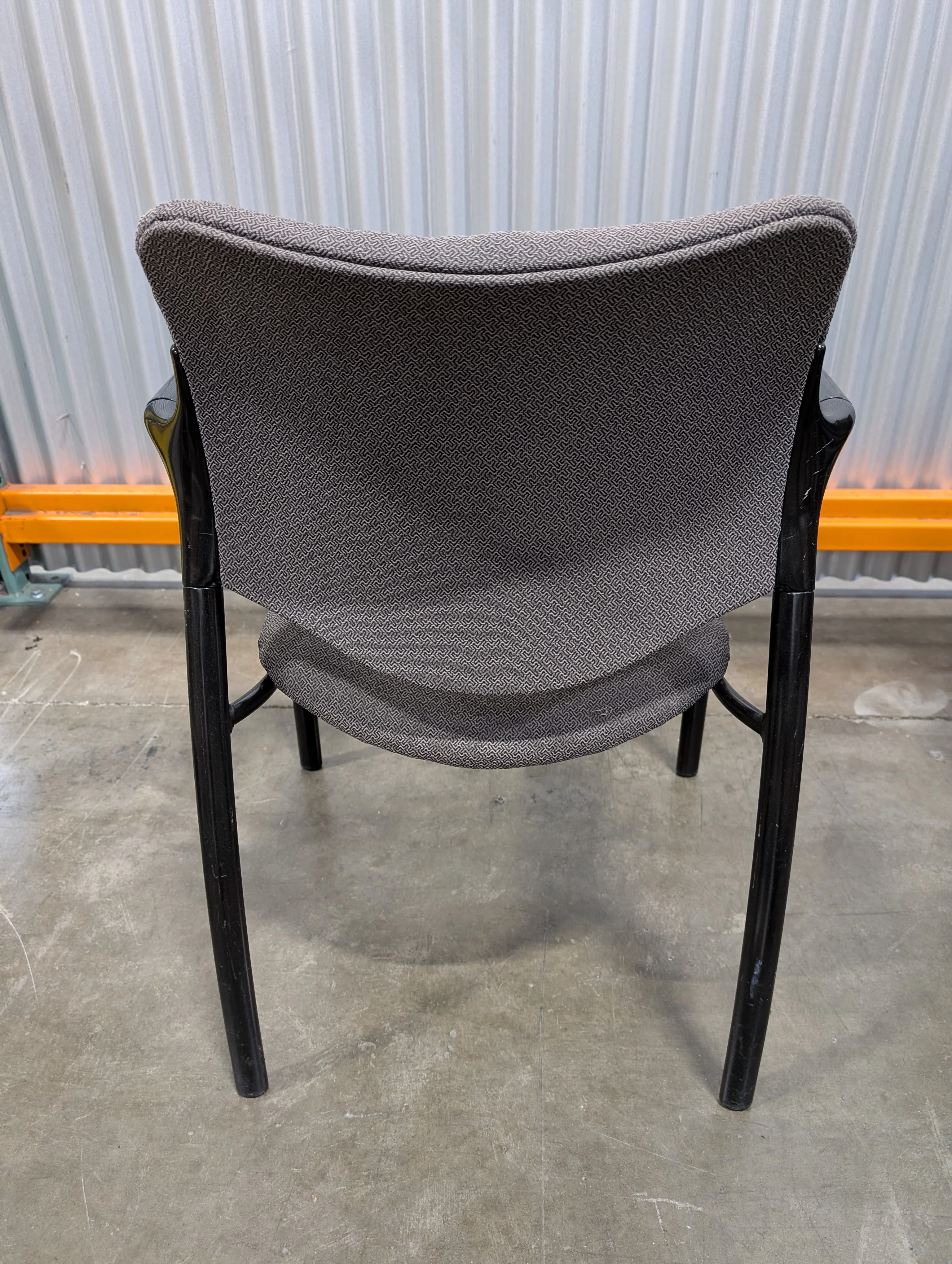 Modern Gray Fabric Chair with Black Metal Frame - Image 3