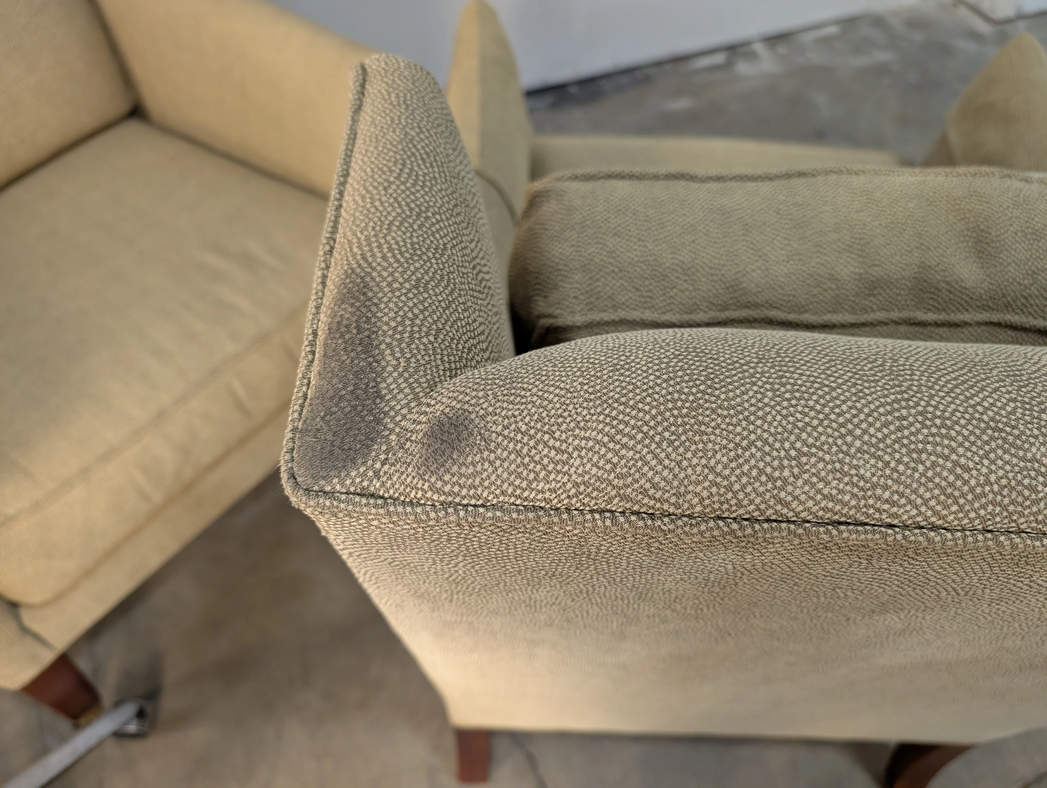 Luxurious Light Beige Club Chair by Baker Furniture - Image 6