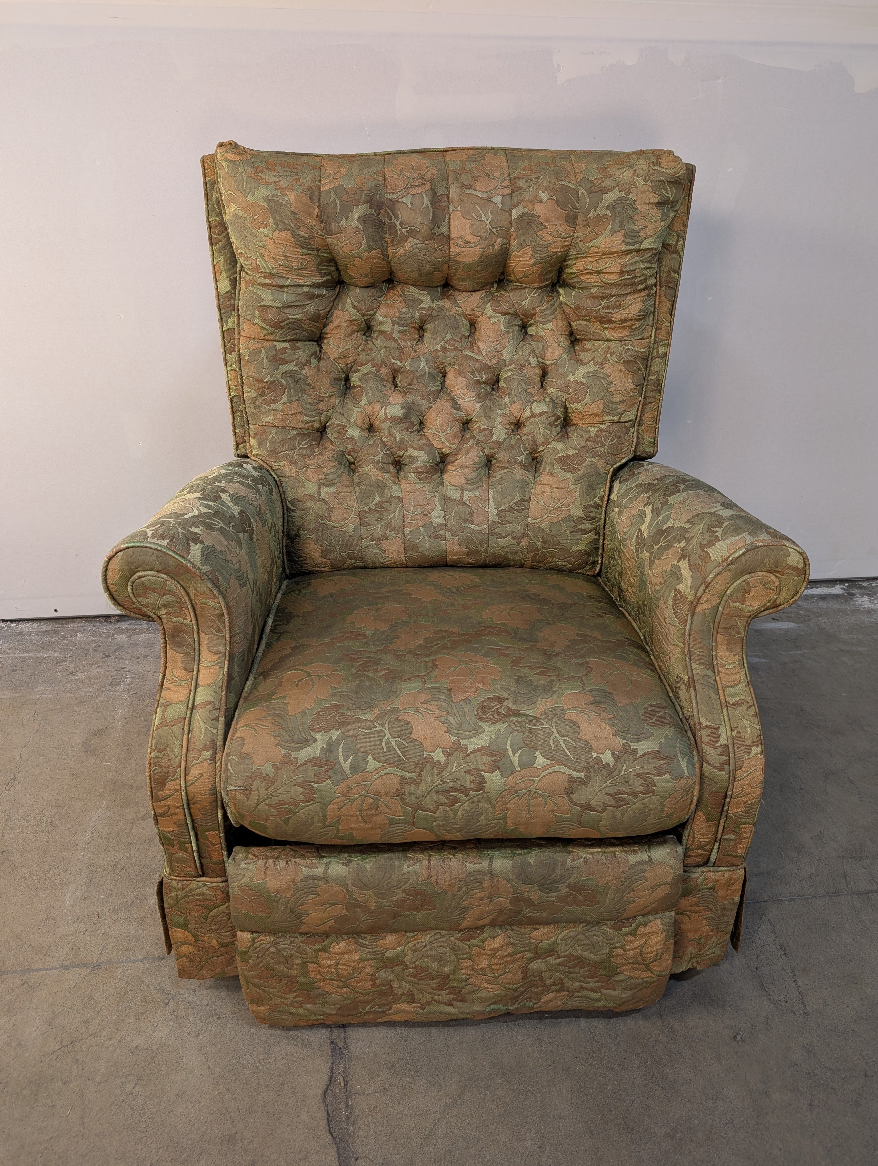 Vintage Floral Pattern Armchair - Image 2