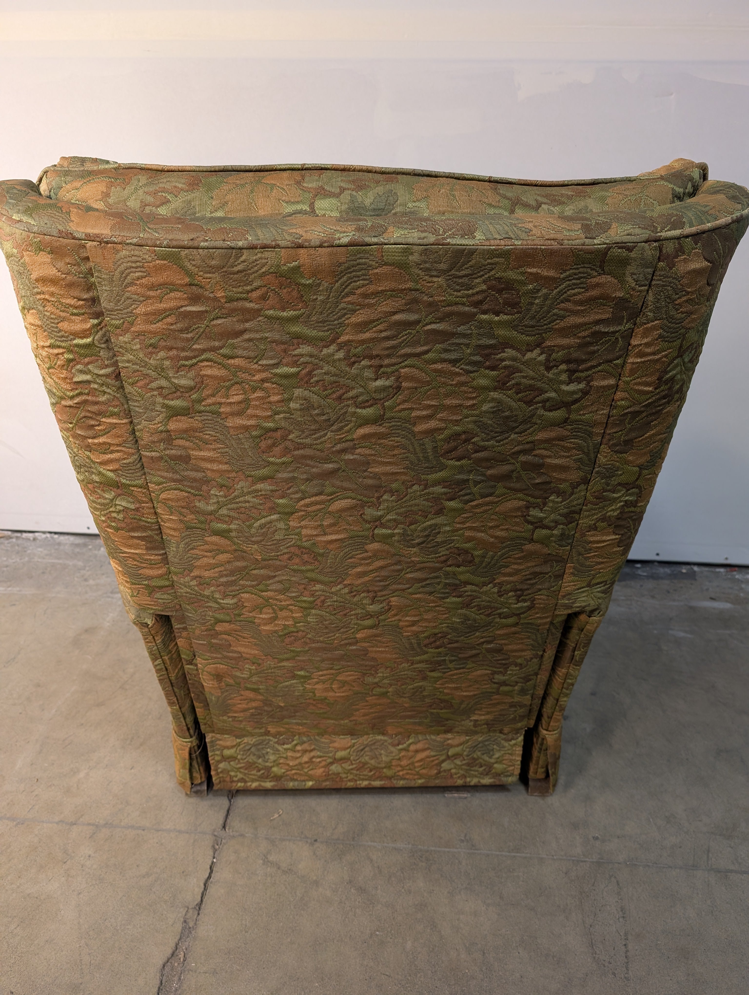 Vintage Floral Pattern Armchair - Image 4