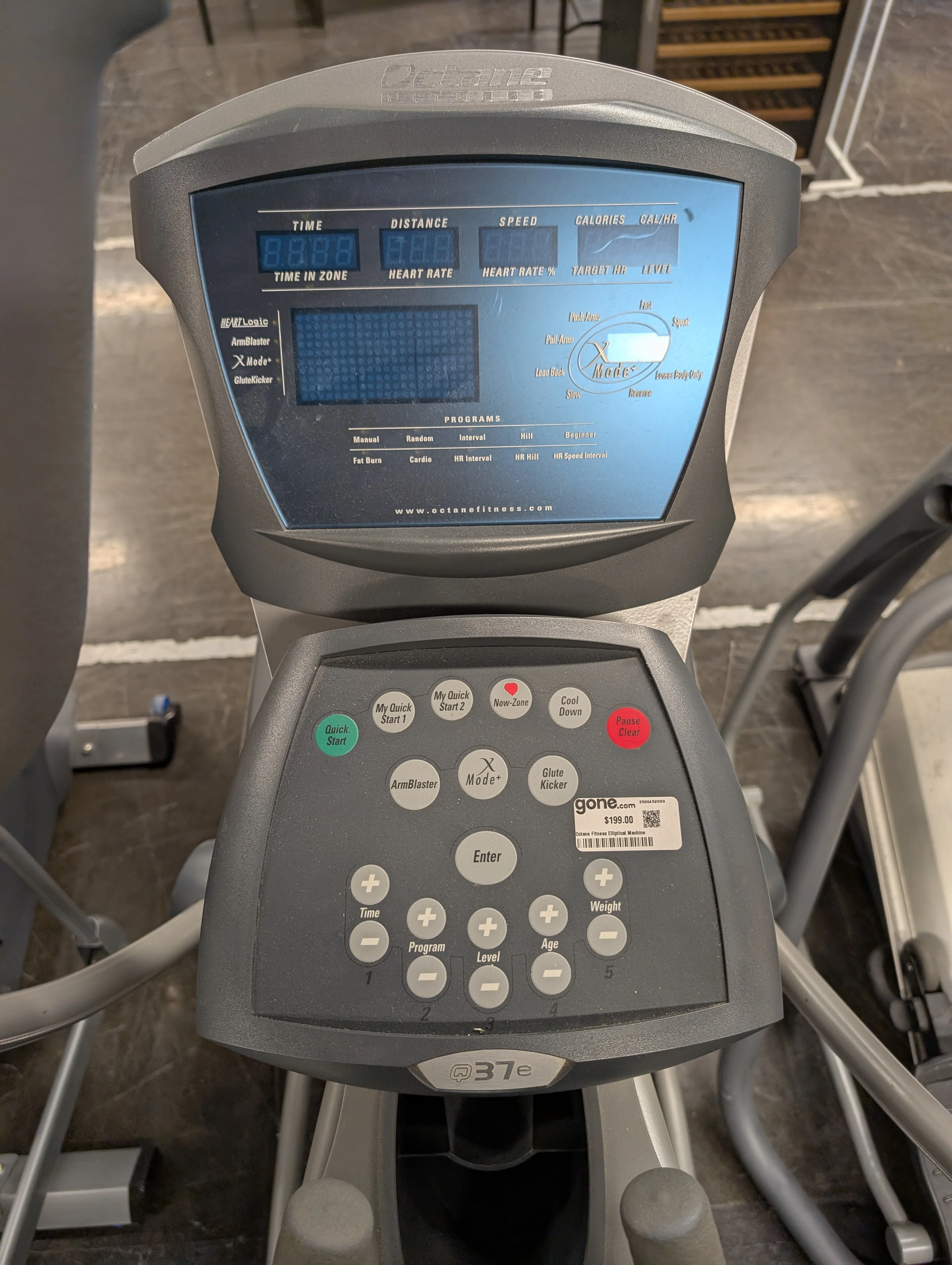 Octane Fitness Elliptical Machine - Image 5