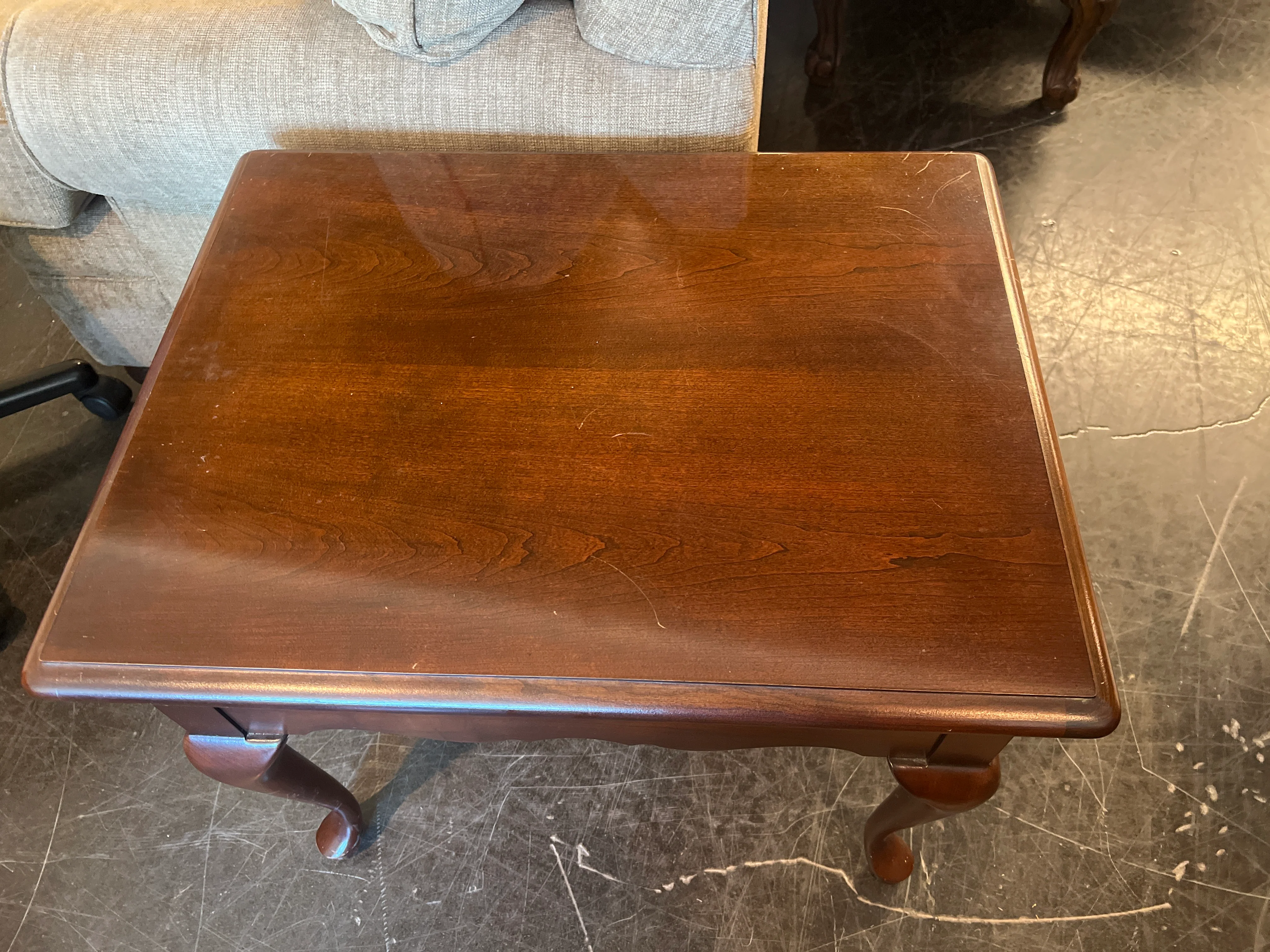 Thomasville Mahogany Side Table with Cabriole Legs - Image 3