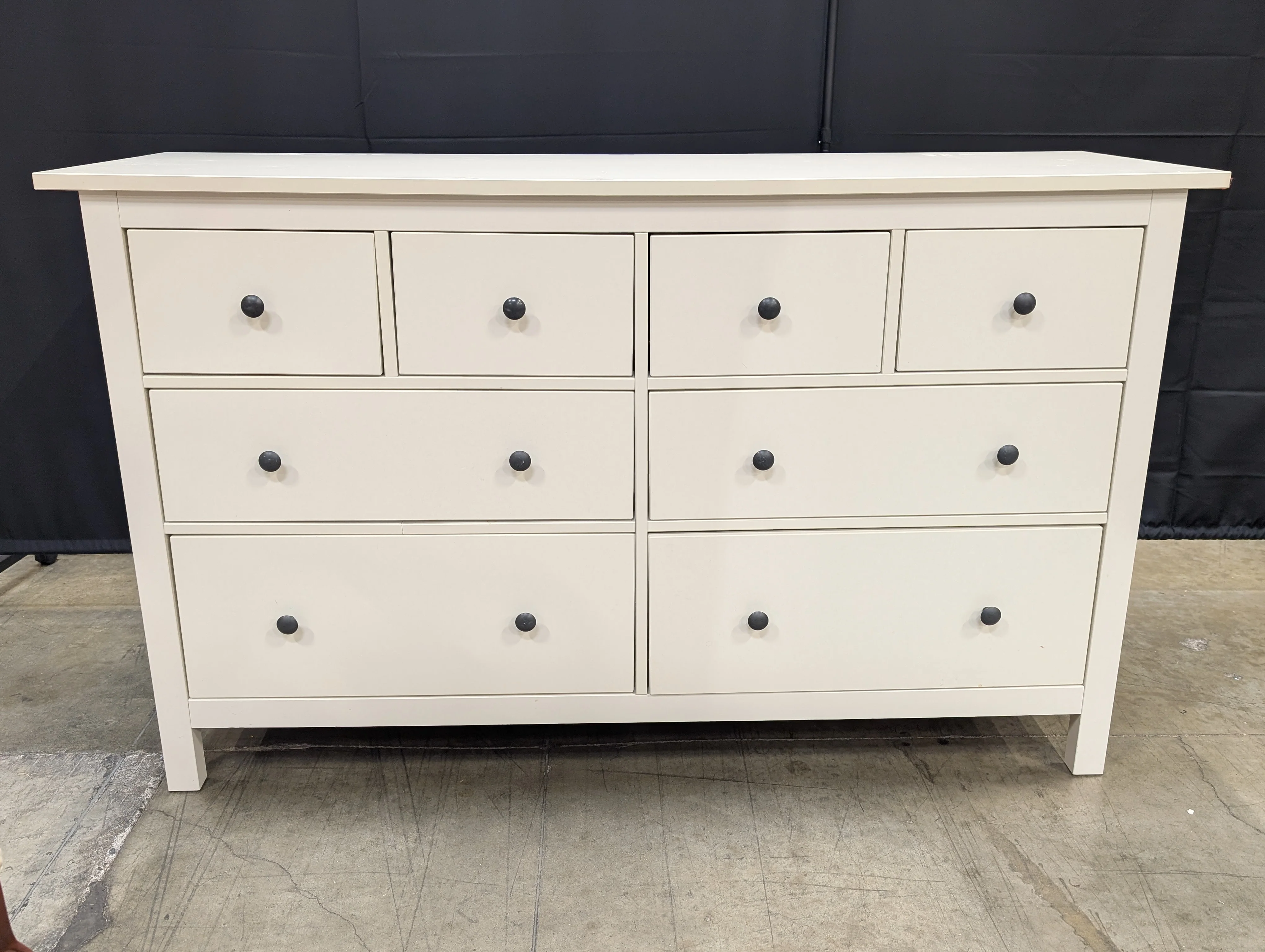 Versatile White 8-Drawer Dresser - Image 2