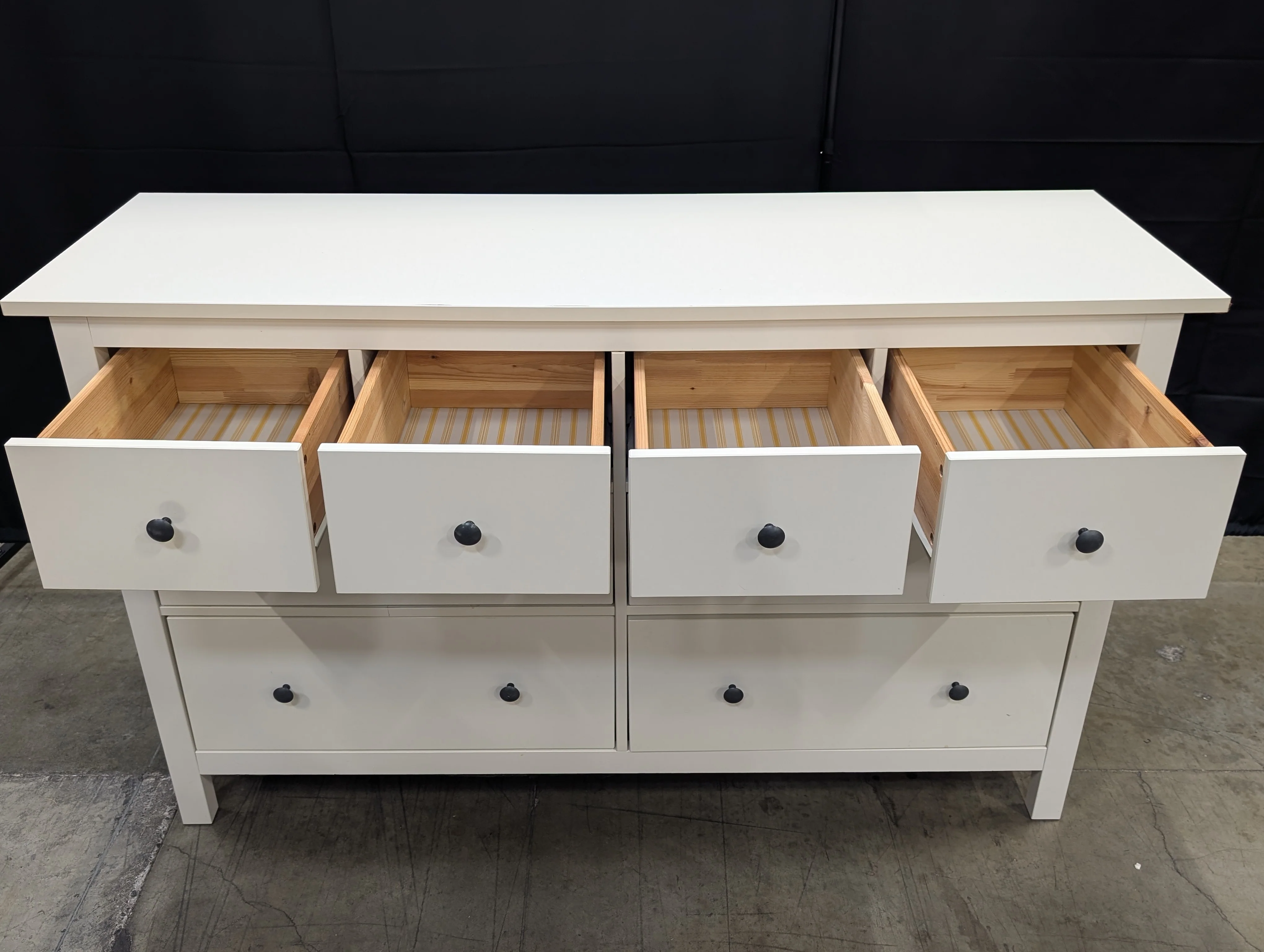 Versatile White 8-Drawer Dresser - Image 4