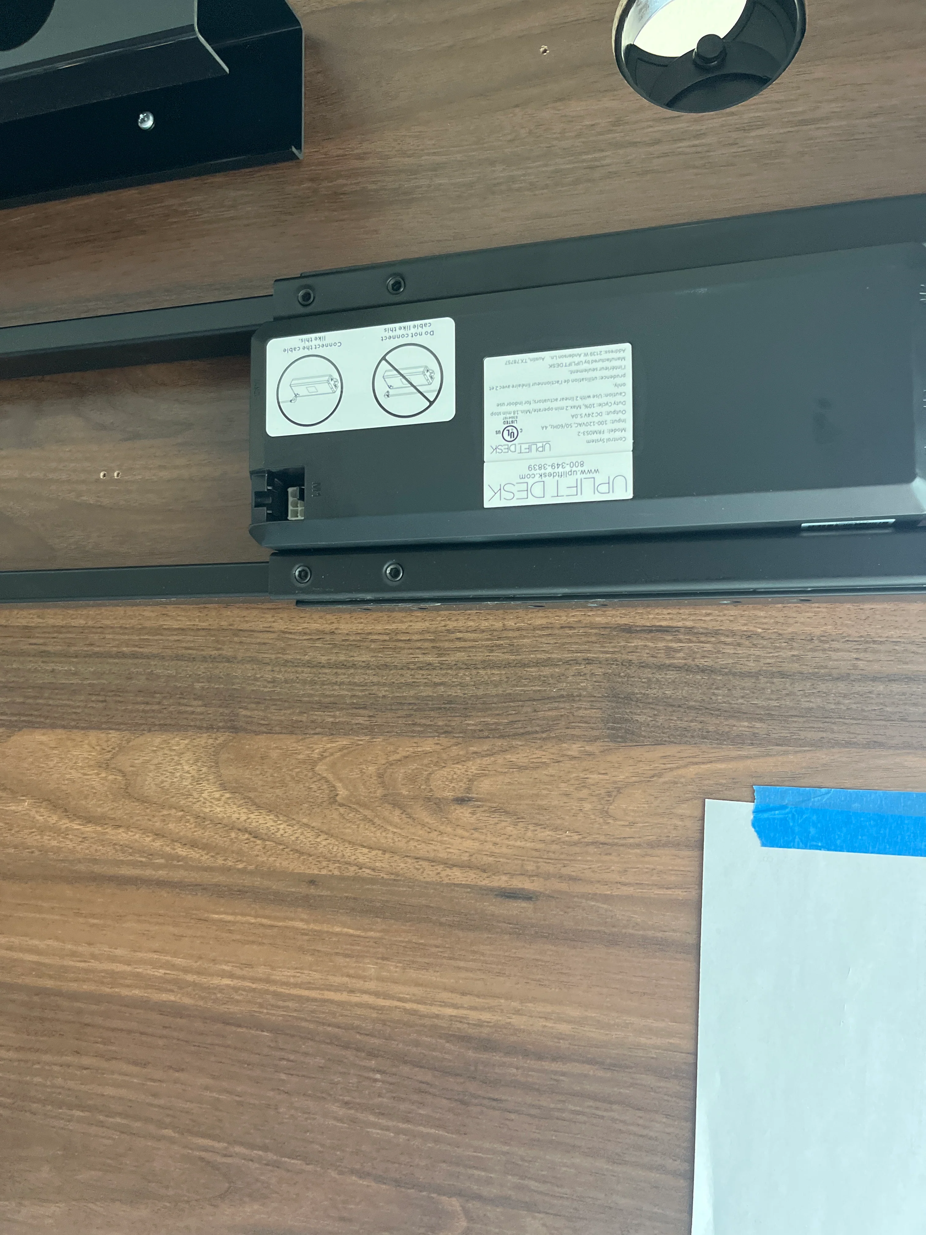 Uplift Standing desk  - Missing Cords and Up/Down Feature (See Pictures) - Image 4