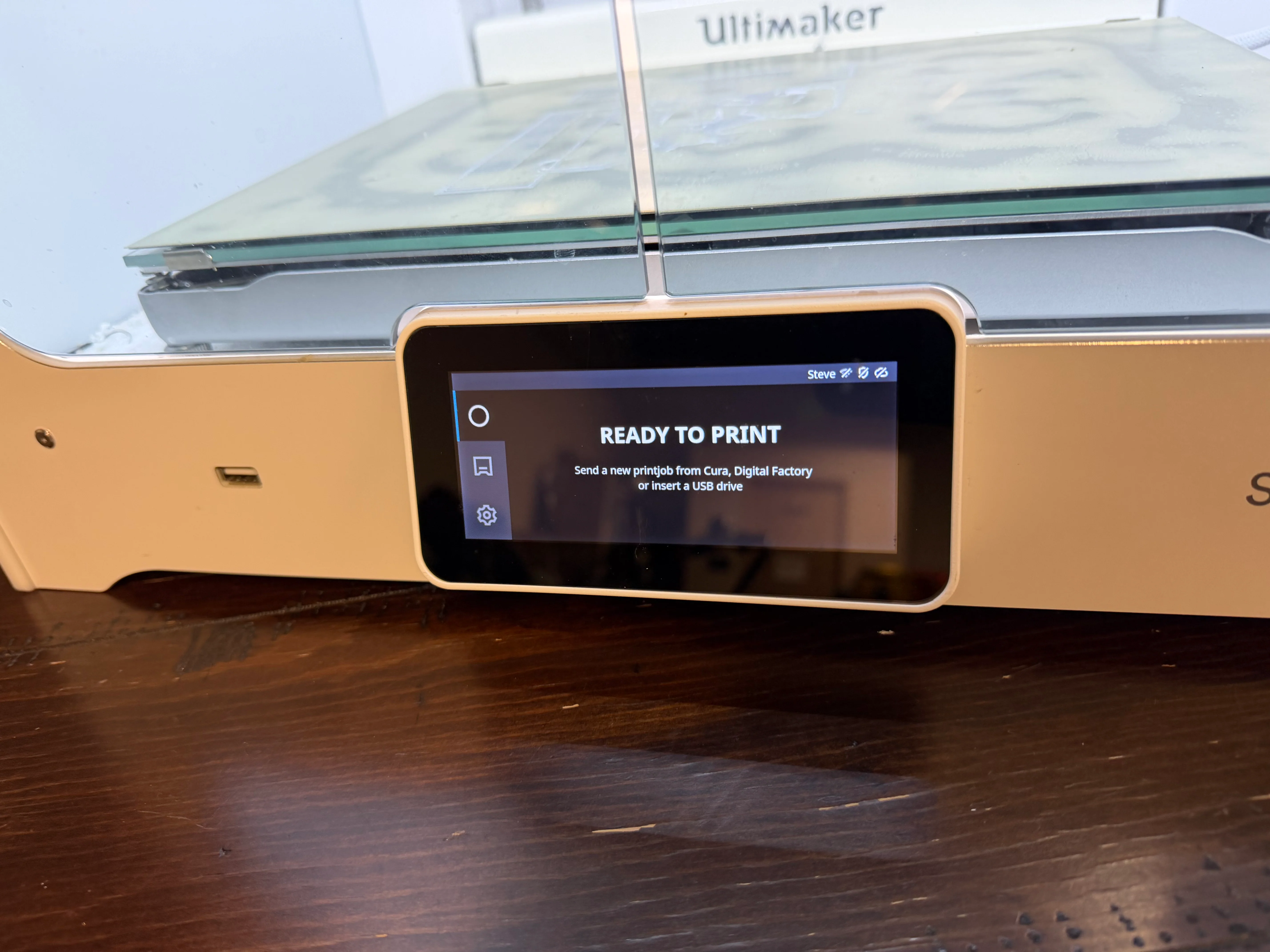 Ultimaker S5 R1 3D Printer with Air Manager & BuildTak FlexPlate System - Image 12