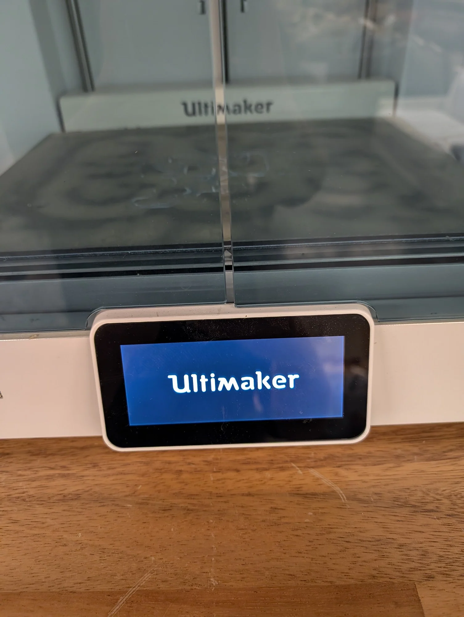 Ultimaker S5 R1 3D Printer with Air Manager & BuildTak FlexPlate System - Image 9