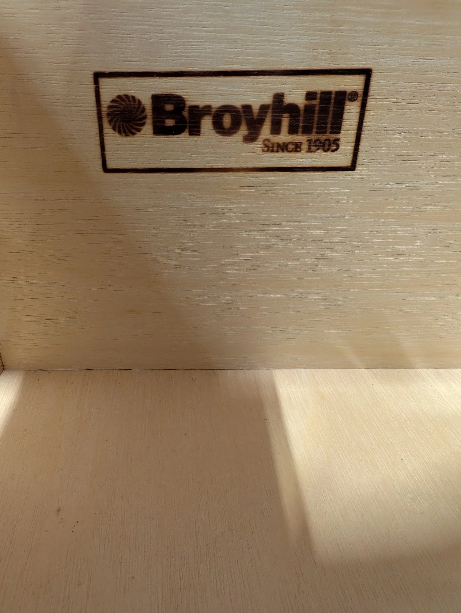 Broyhill Traditional Wood Nightstand with Storage Drawers - Image 3