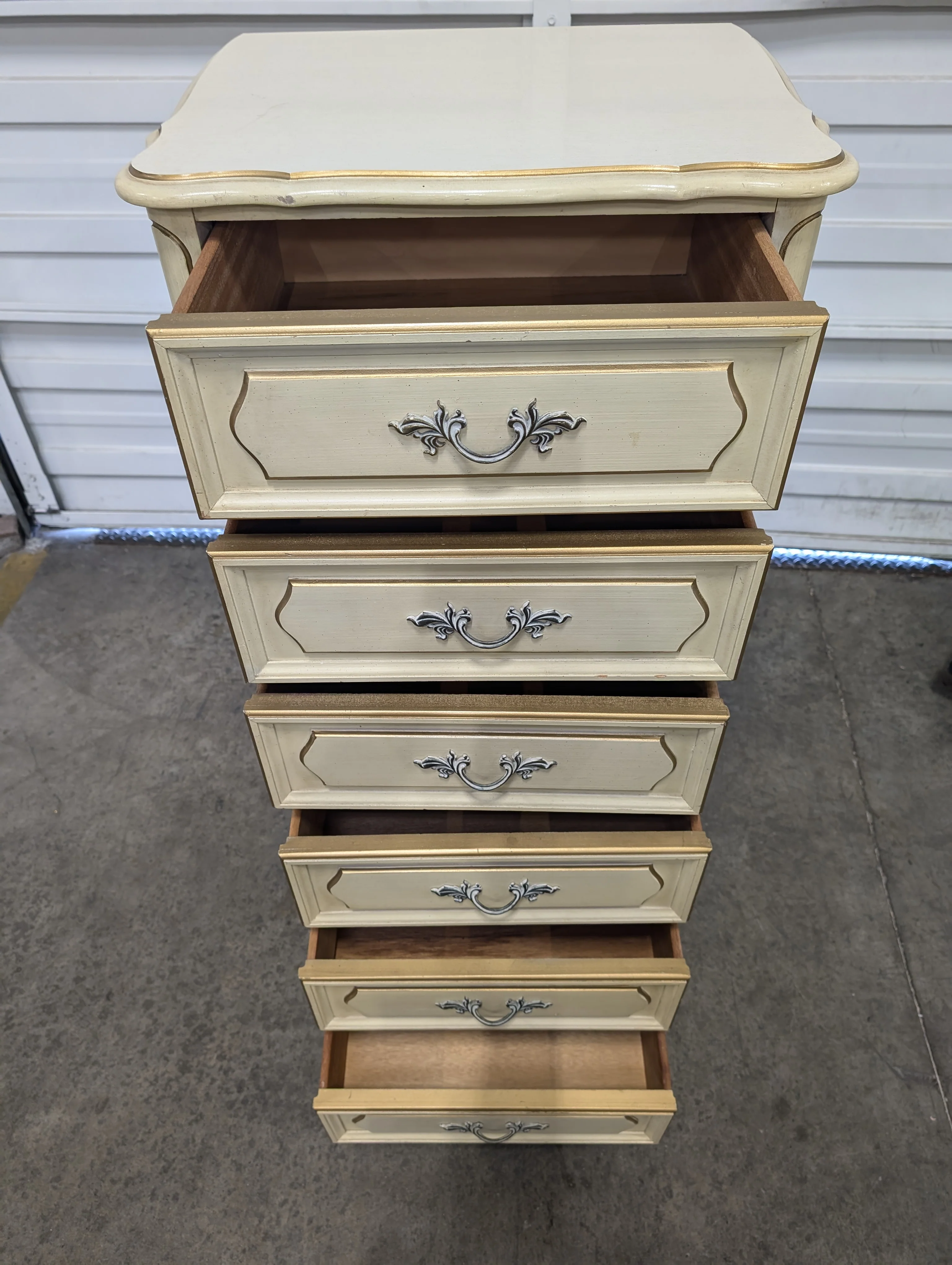 Vintage French Provincial Cream Five-Drawer Lingerie Chest - Image 2