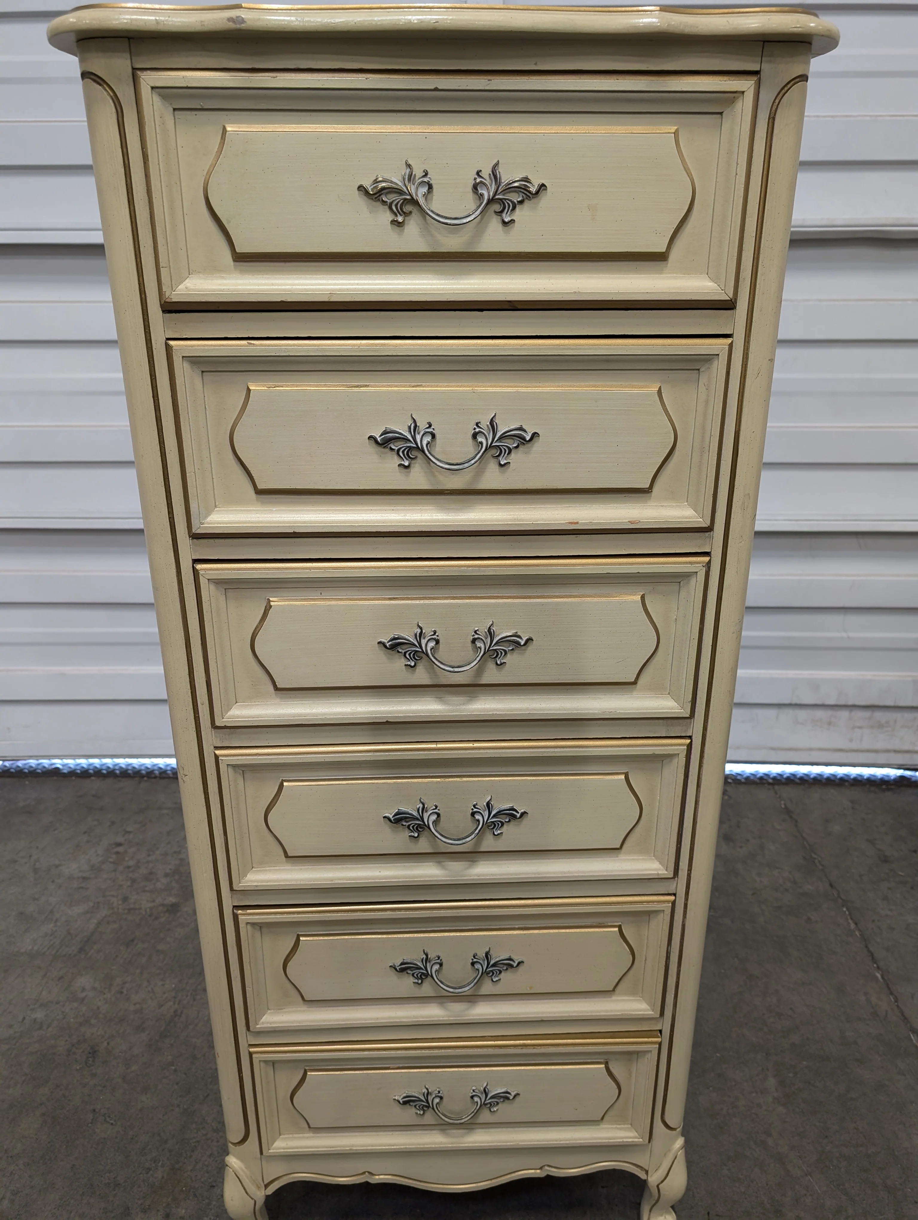 Vintage French Provincial Cream Five-Drawer Lingerie Chest - Image 4