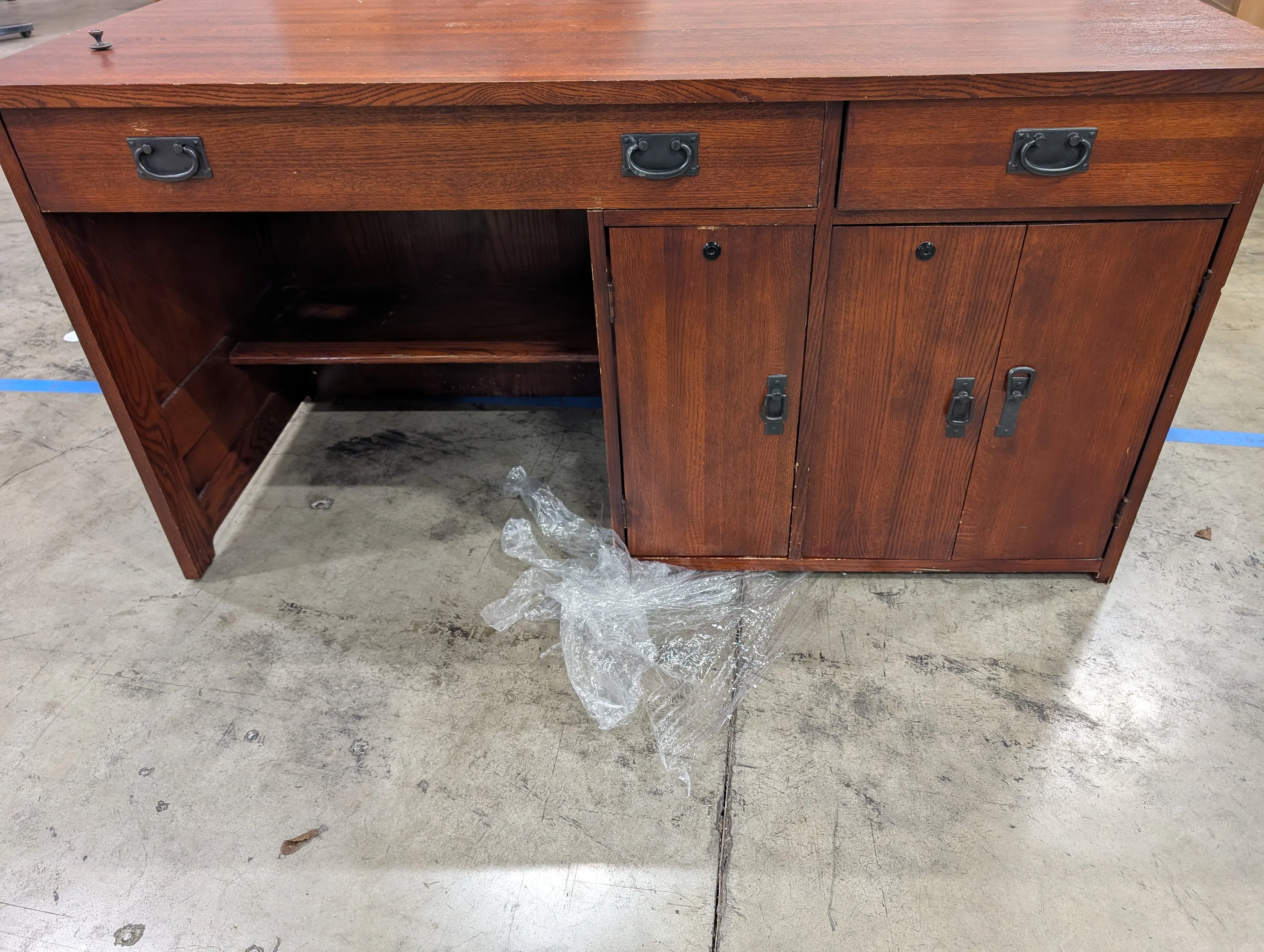 Sturdy Wood Craftsman Style Desk with Integrated Hutch and Storage - Image 2