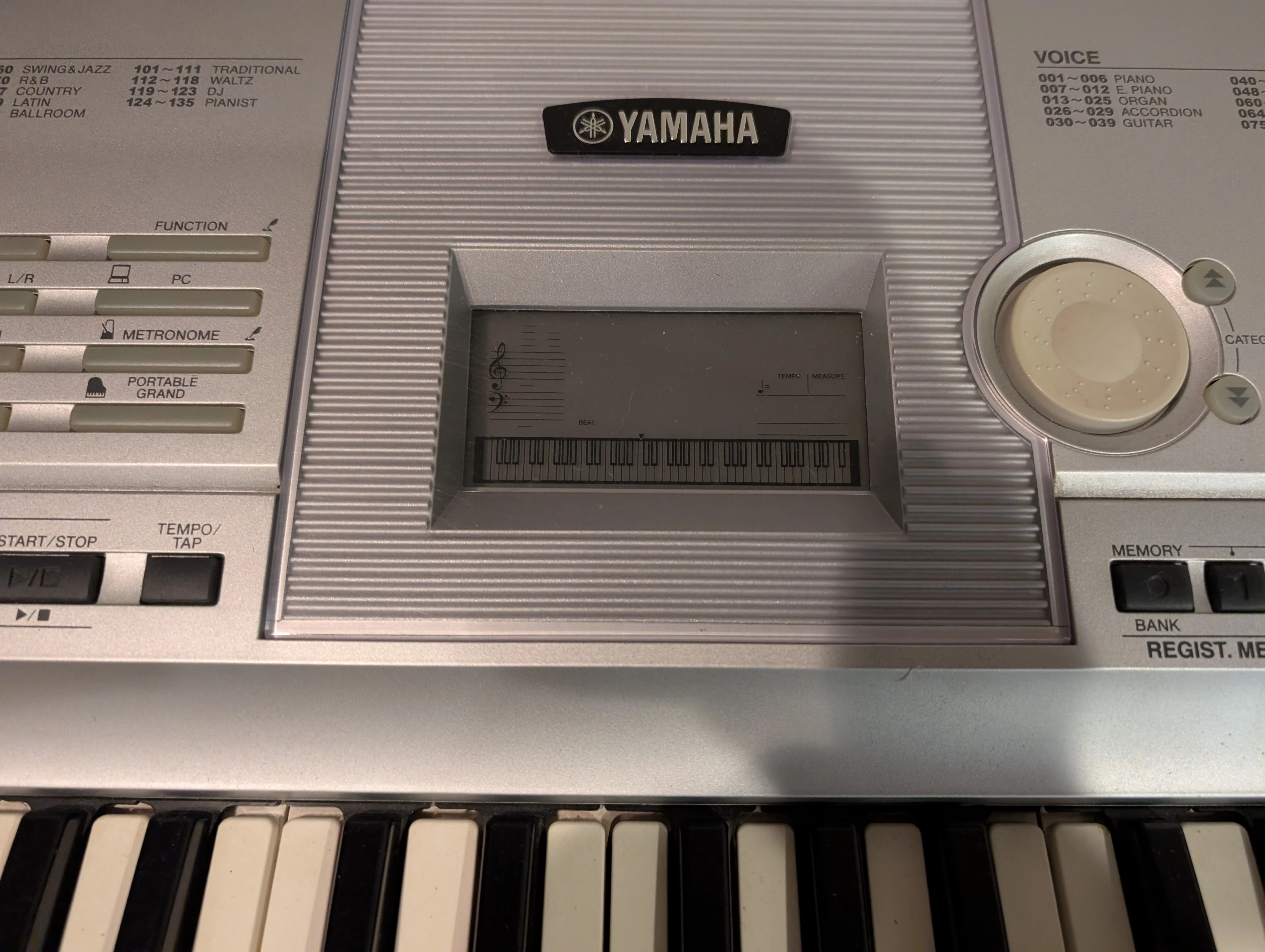 Yamaha Portable Grand DGX-205 Digital Piano Keyboard (Missing Cord) - Image 3