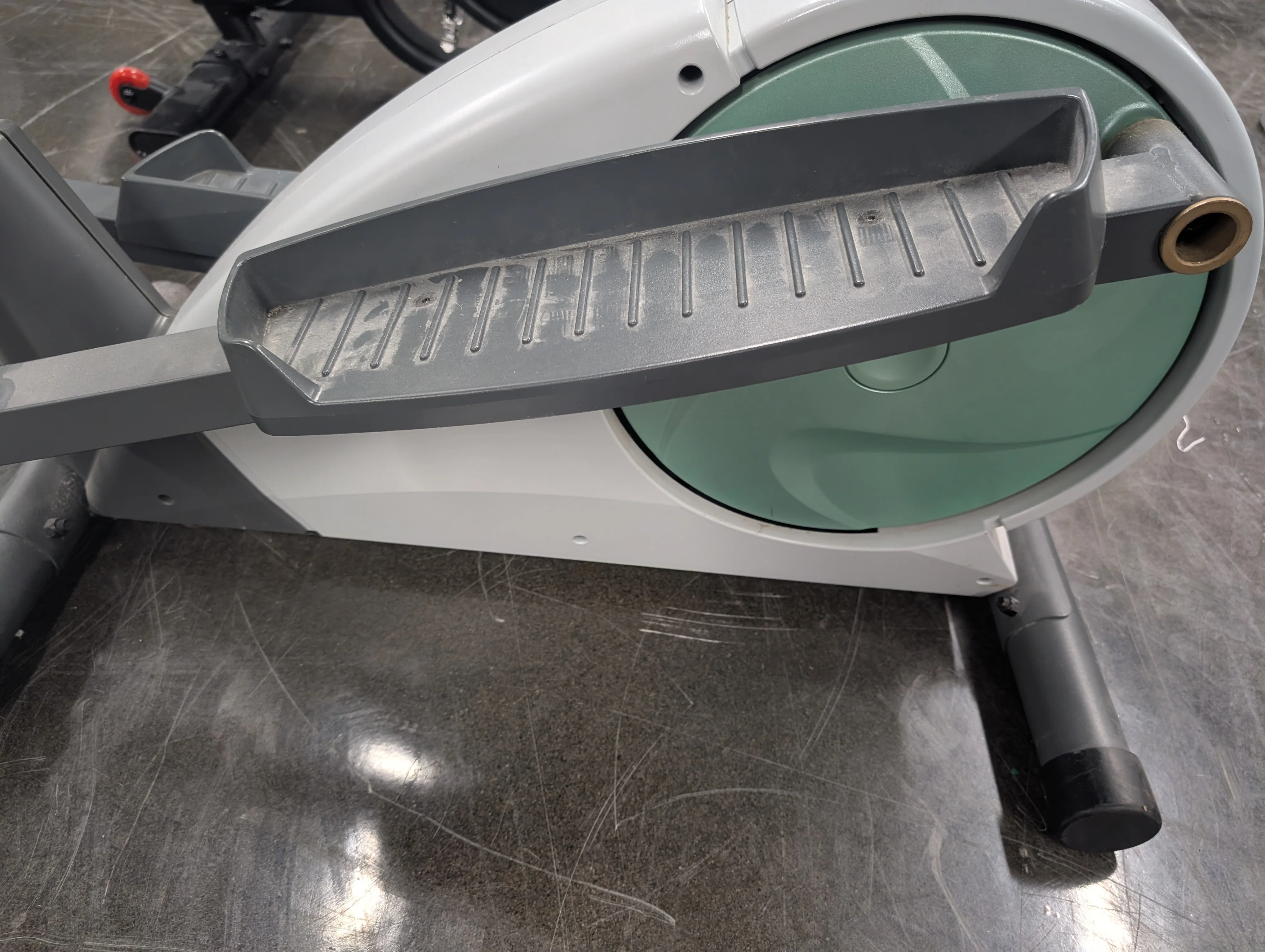 WESLO Compact Elliptical Trainer Fitness Machine - Image 3