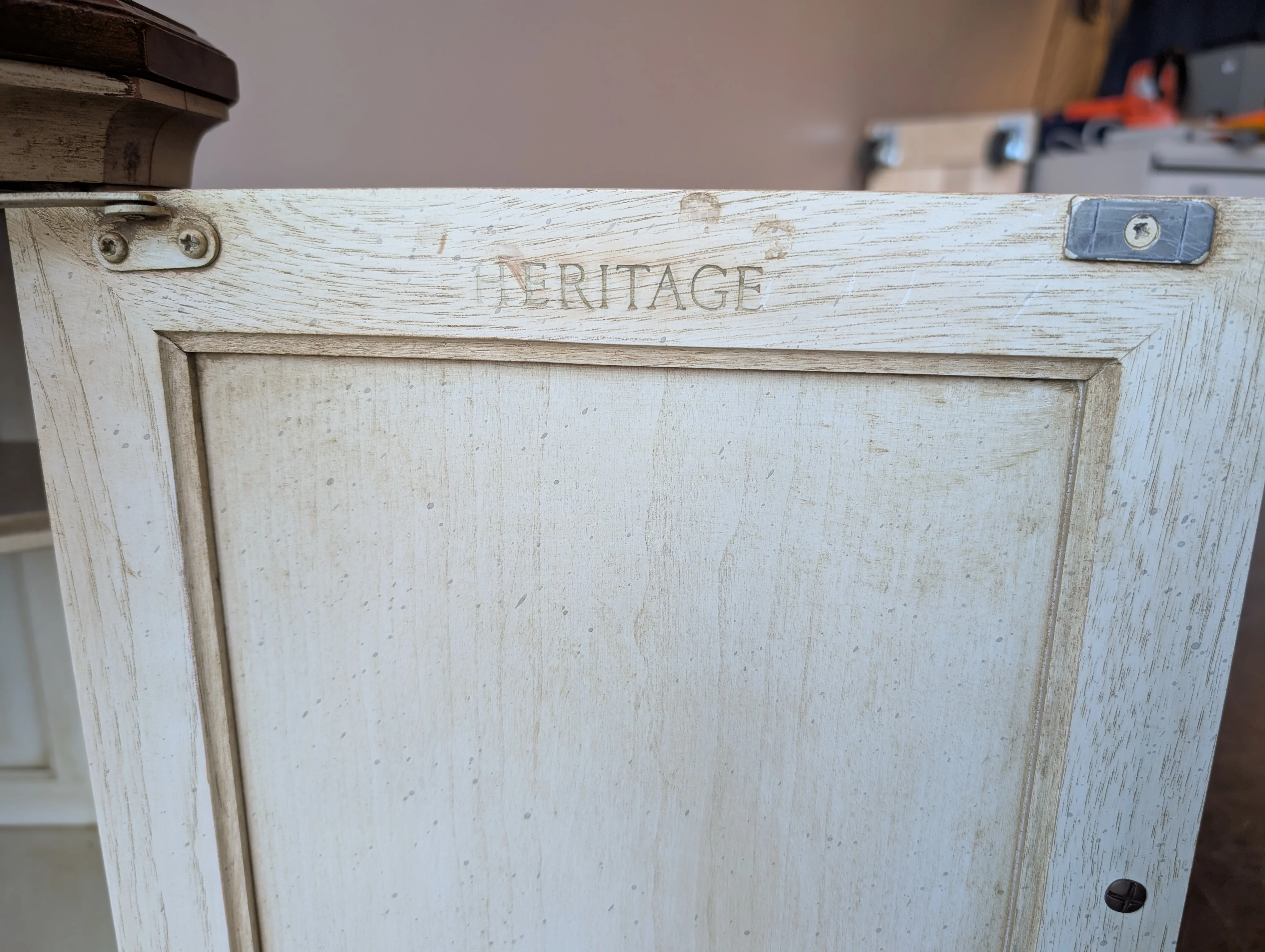 Vintage Heritage Two-Tone Hexagonal Accent Table - Image 7