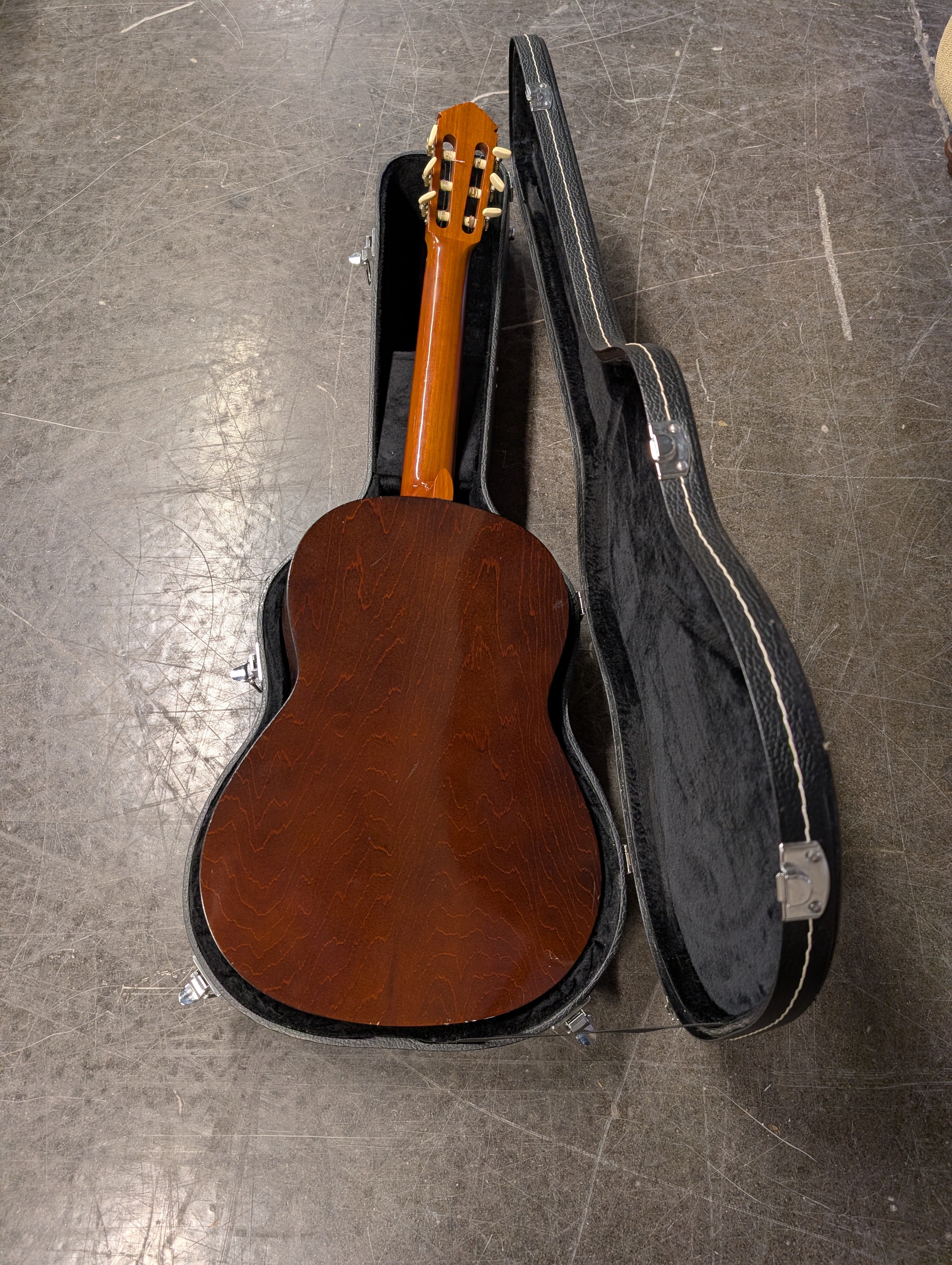 Full-Size Acoustic Guitar with Protective Hard Case - Image 2