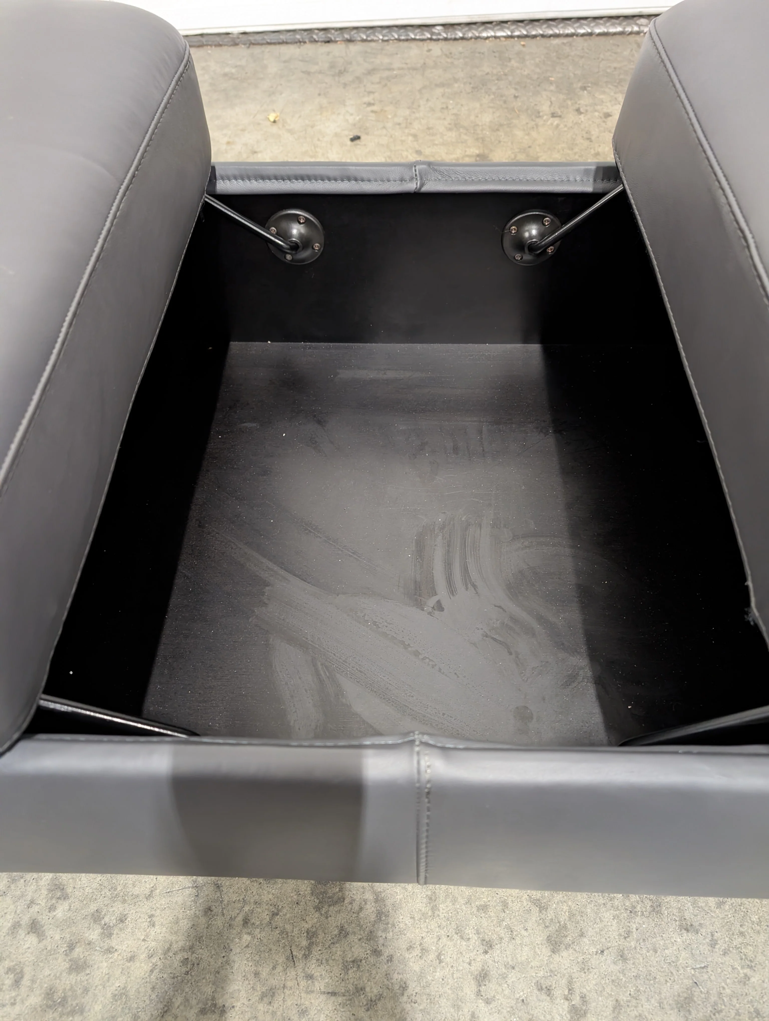 Versatile Upholstered Rectangular Ottoman with Integrated Tray Top - Image 3