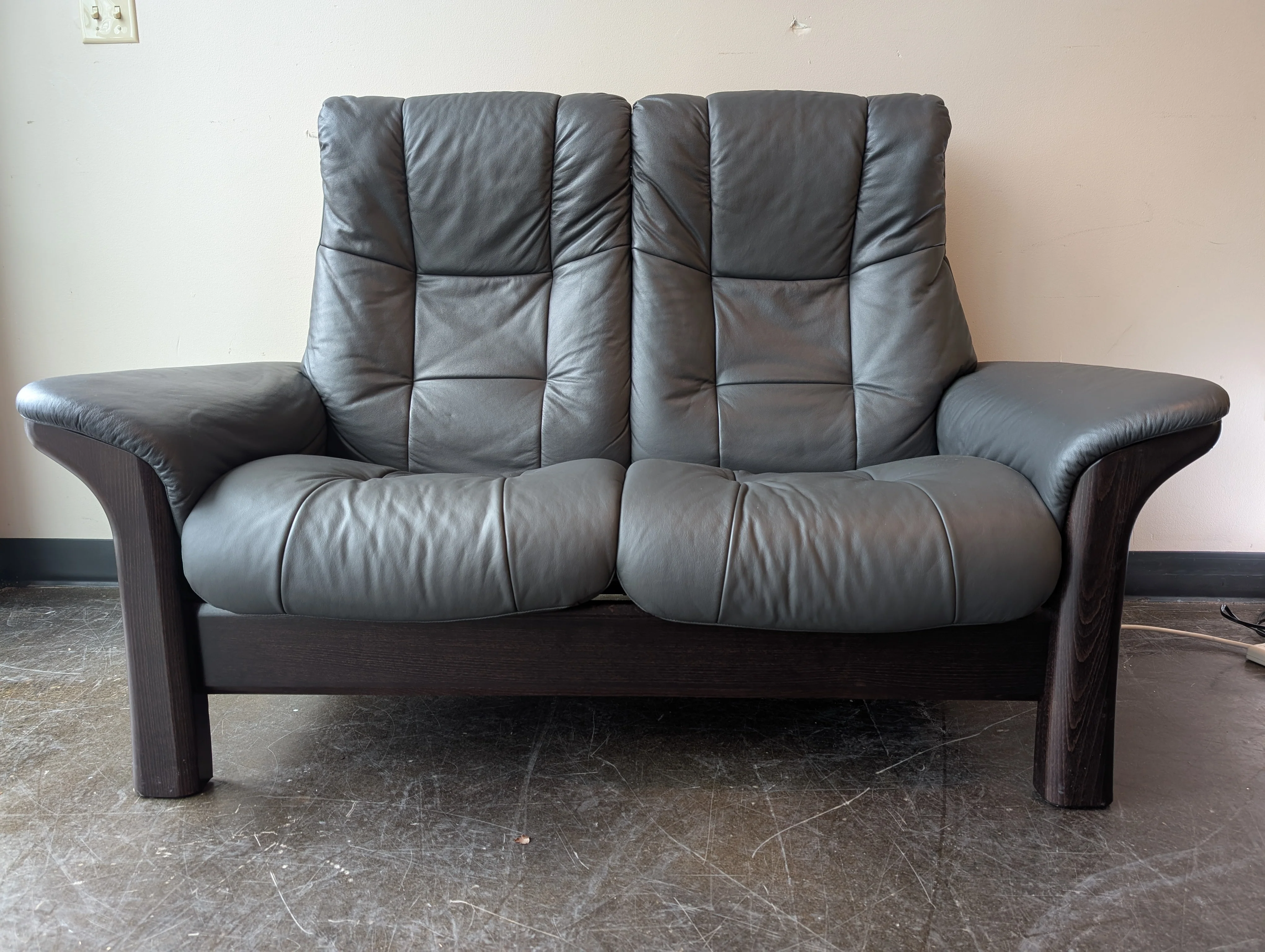 Dark Gray Stressless Windsor High Back Two-Seater Reclining Loveseat - Image 3