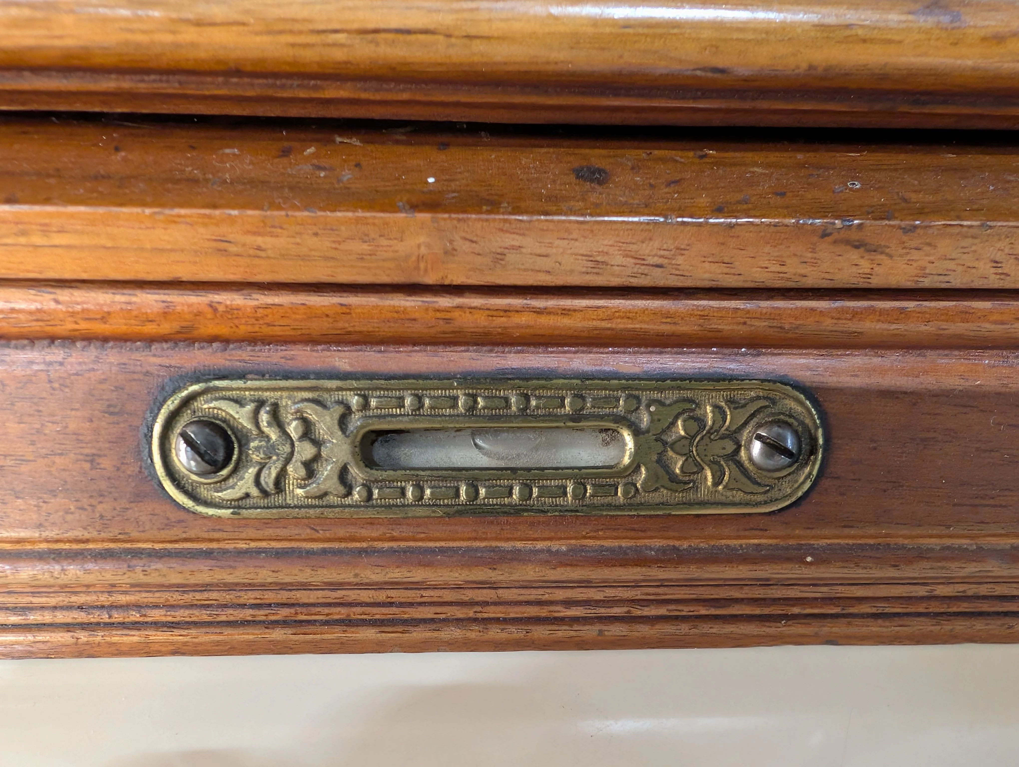 Vintage Carved Wood Mantel Clock with Pendulum and Thermometer - Image 3