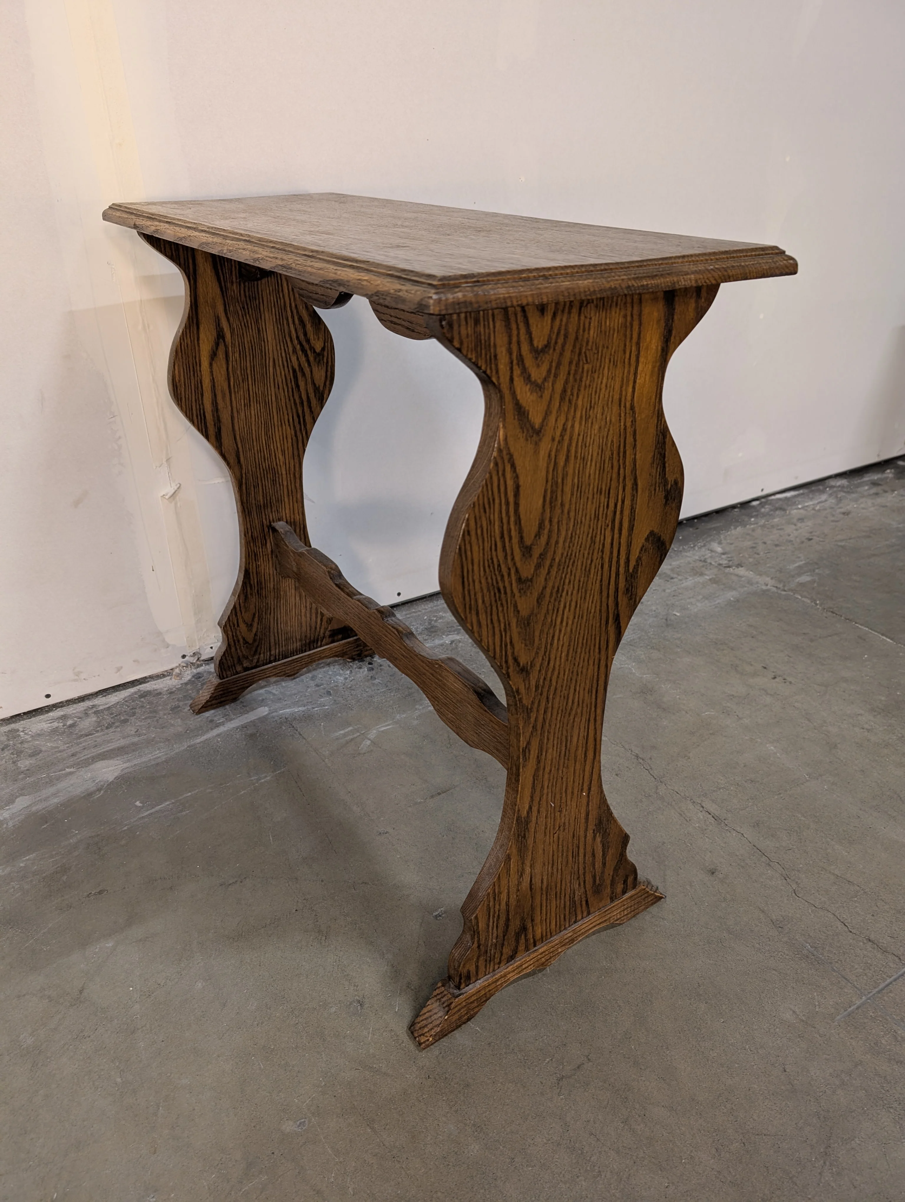 Rustic Wooden Accent Table with Scalloped Stretcher - Image 3