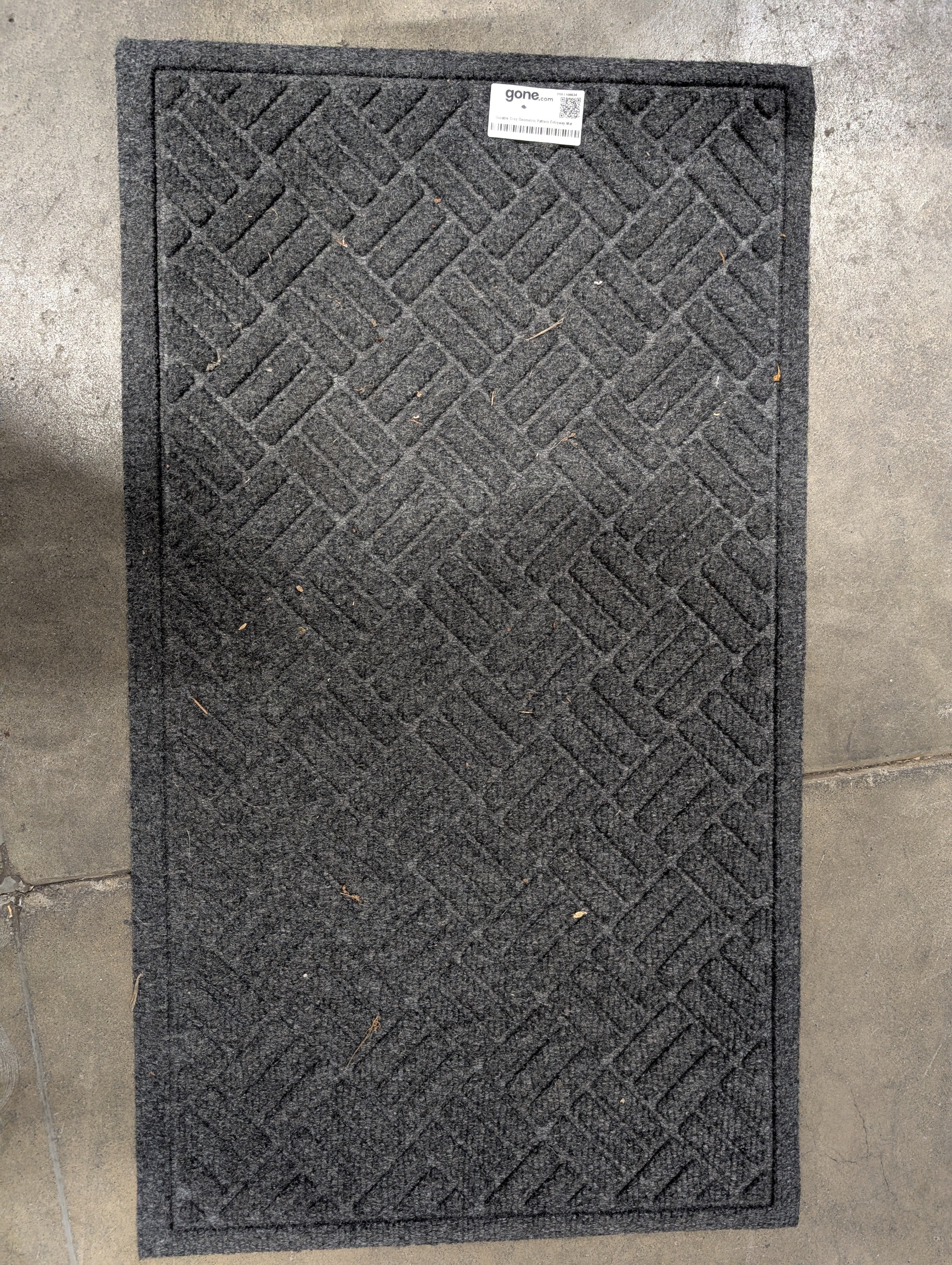 Durable Grey Geometric Pattern Entryway Mat - Image 2