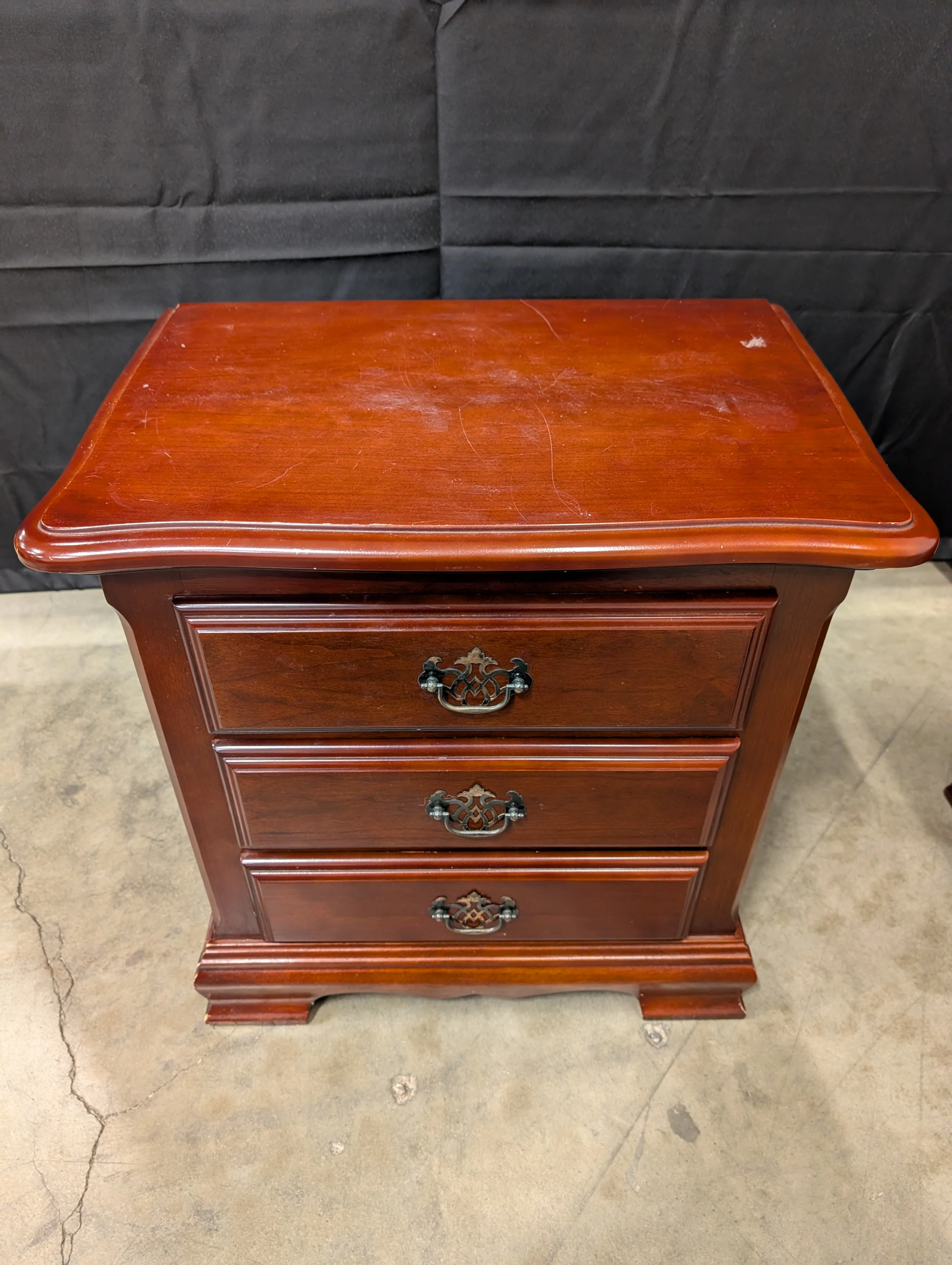 Cherry Finish Wood Nightstand with Three Storage Drawers - Image 2