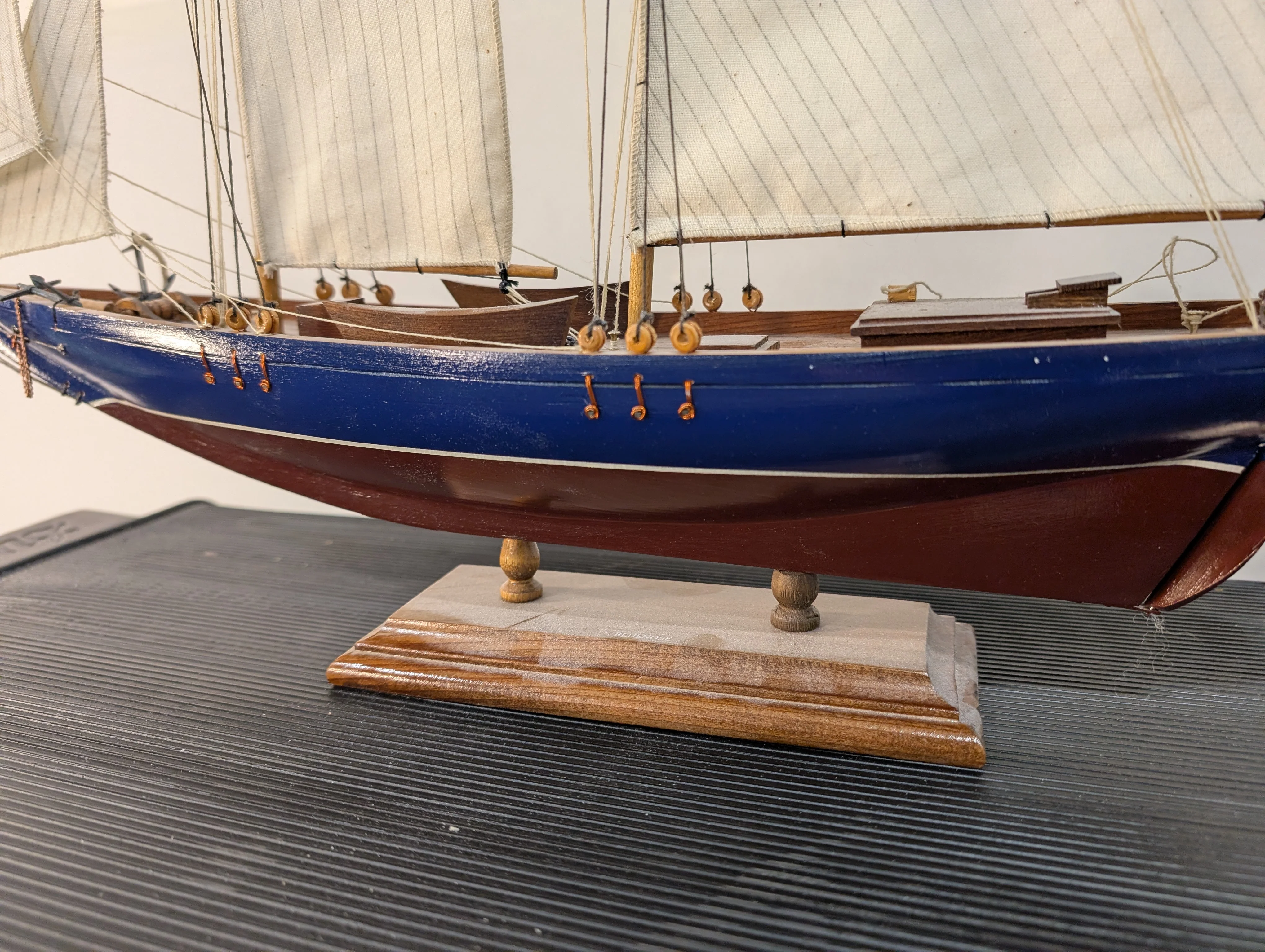 Detailed Wooden Sailboat Model Nautical Display Decor - Image 3