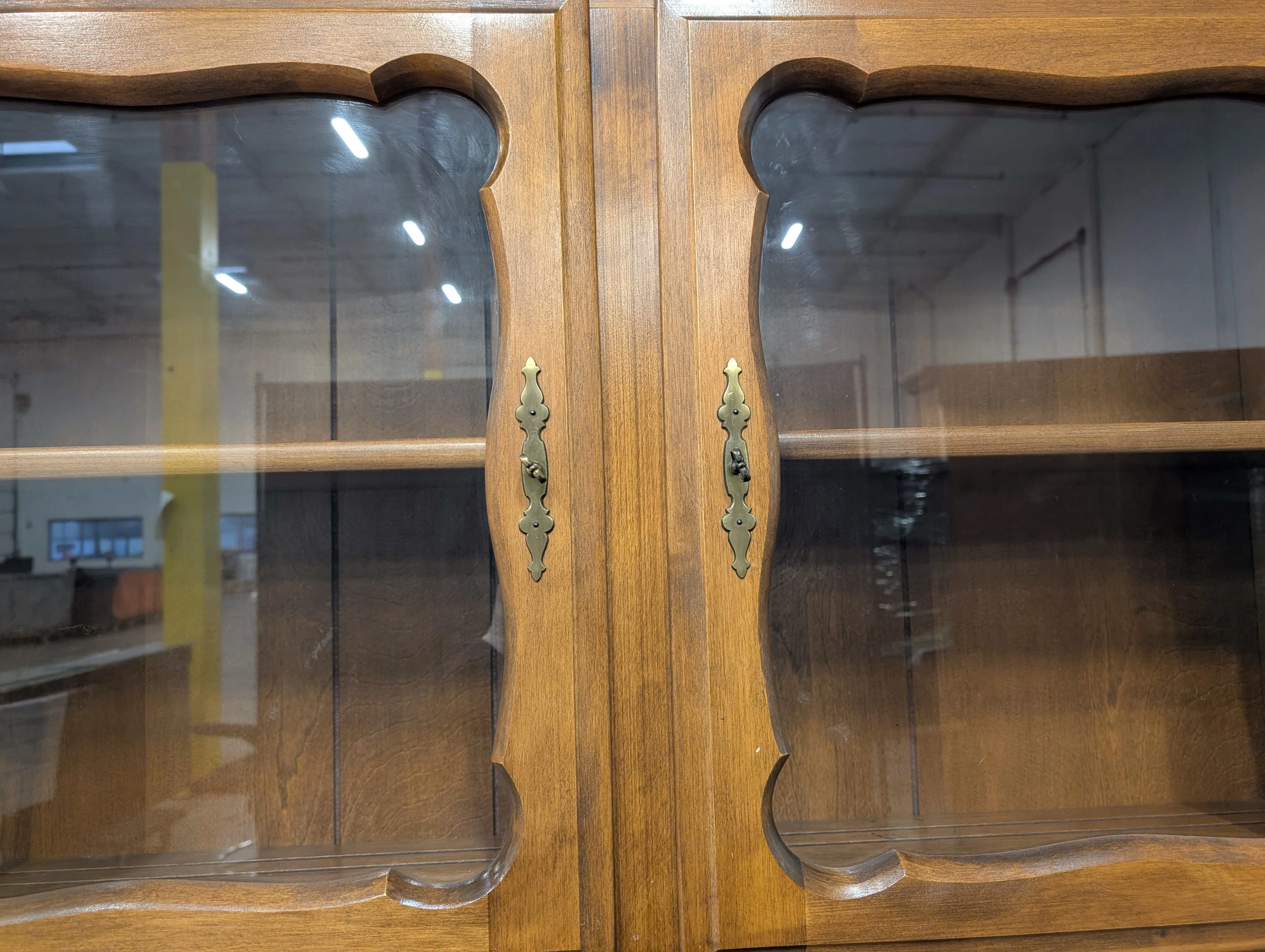 Traditional Wood Display Hutch with Glass Doors and Storage - Image 6