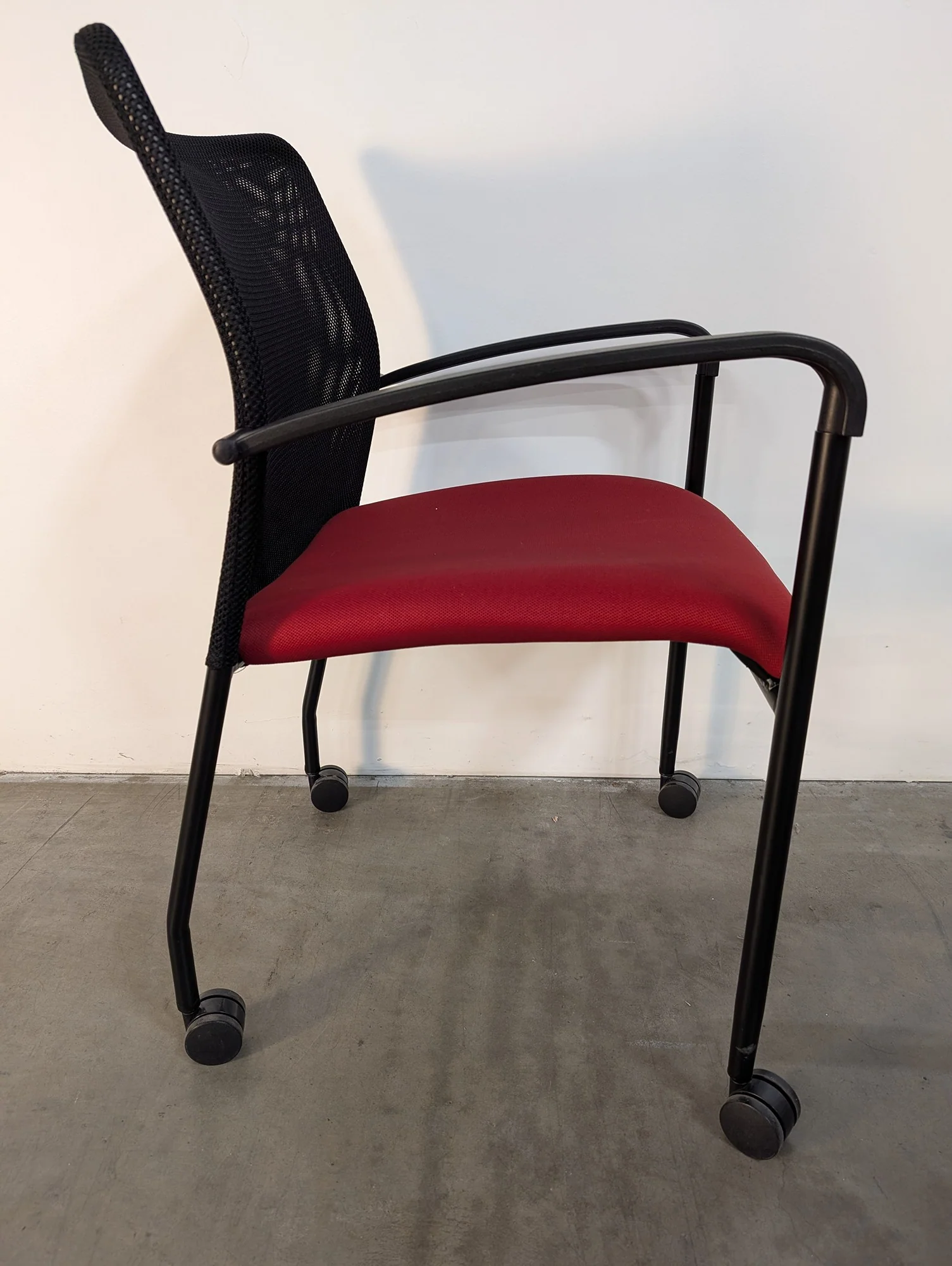 Compel Mesh Back Task Chair with Red Fabric Seat and Casters - Image 5