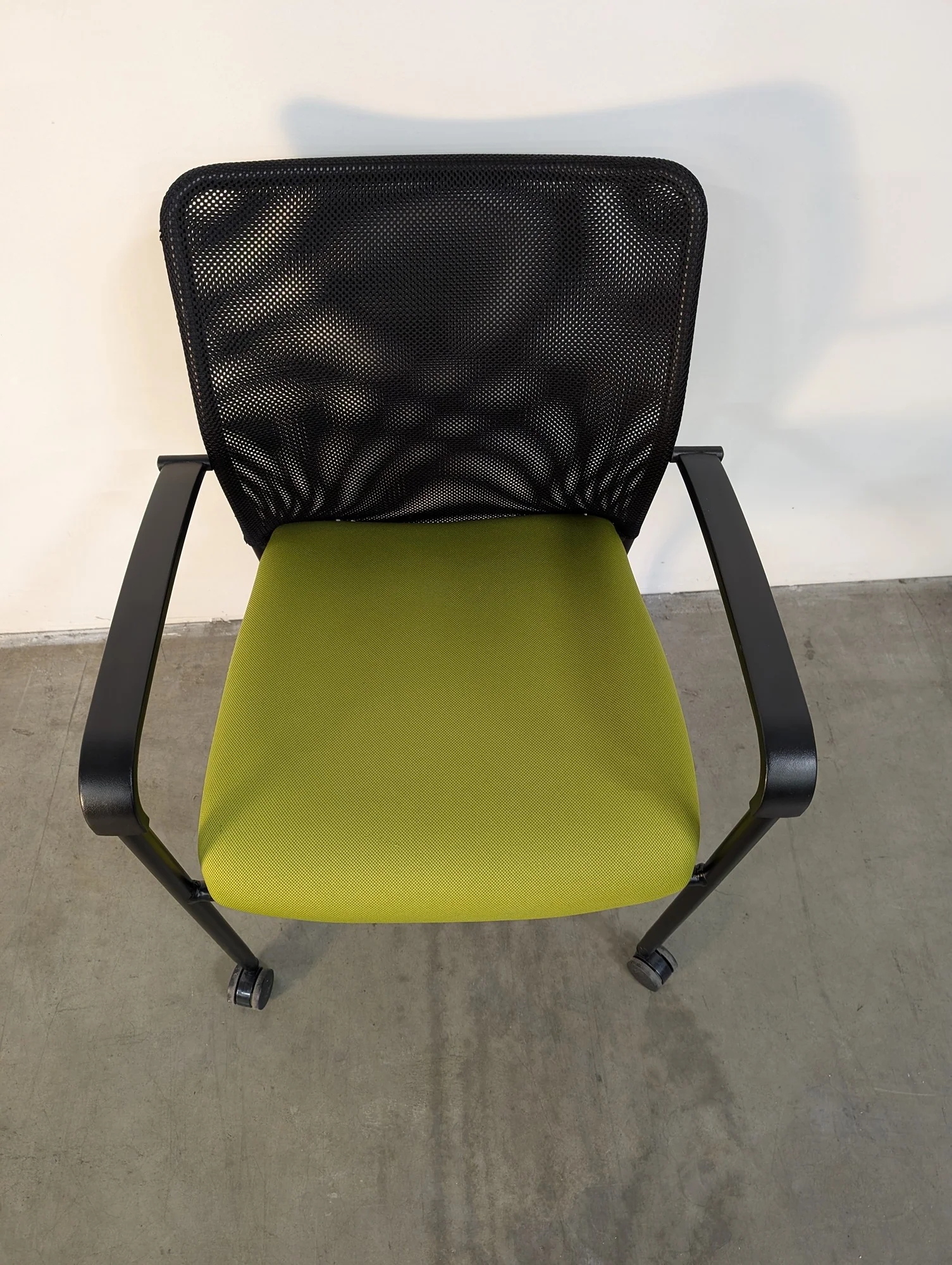 Compel Mesh Back Office Chair with Green Upholstered Seat - Image 4