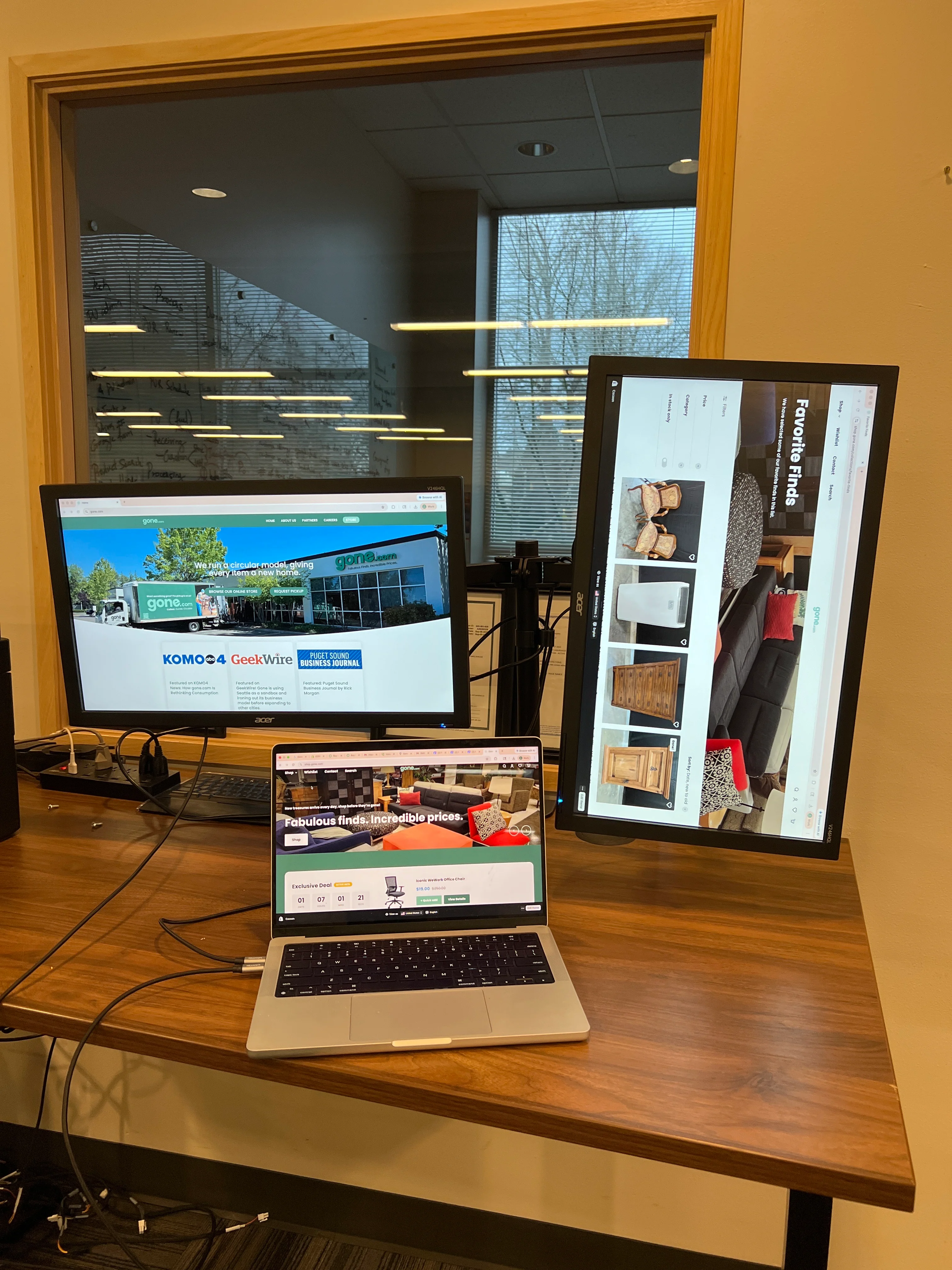 Acer Dual Monitor Setup - Image 2