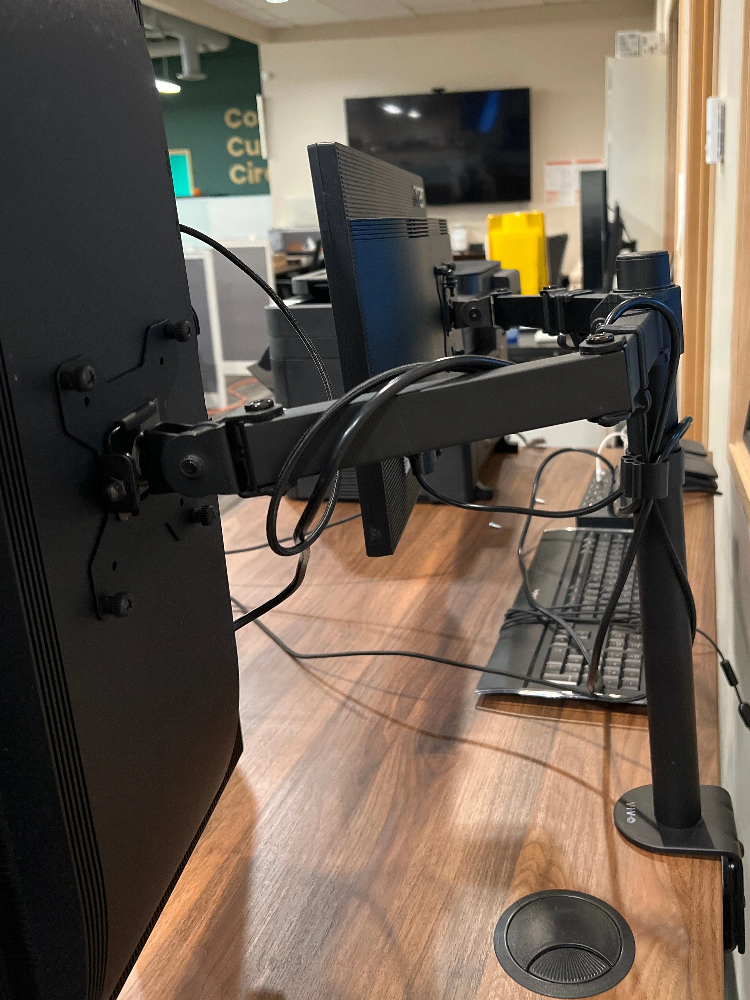 Acer Dual Monitor Setup - Image 3