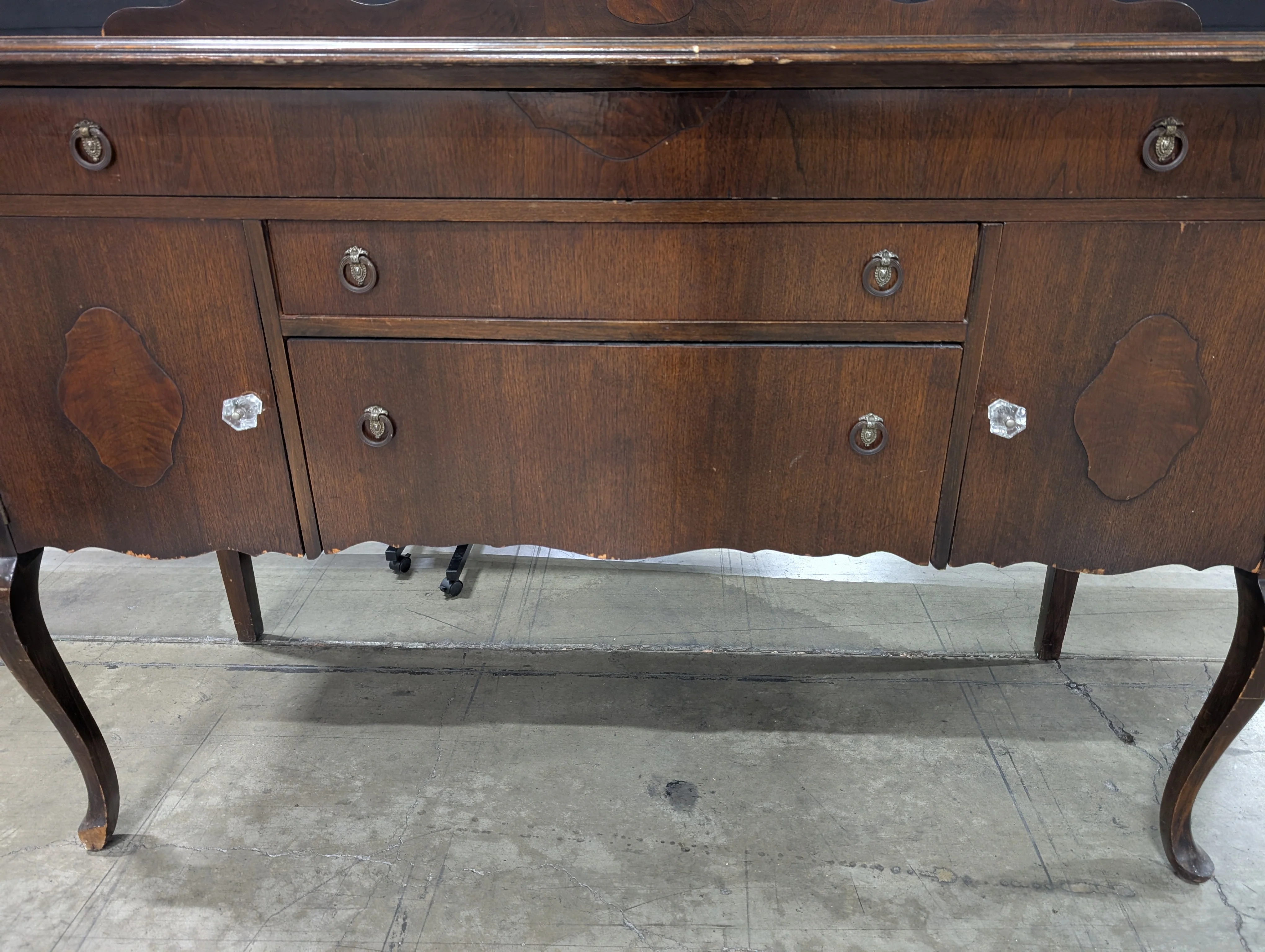 Traditional Dark Wood Buffet Cabinet with Scalloped Back - Image 3