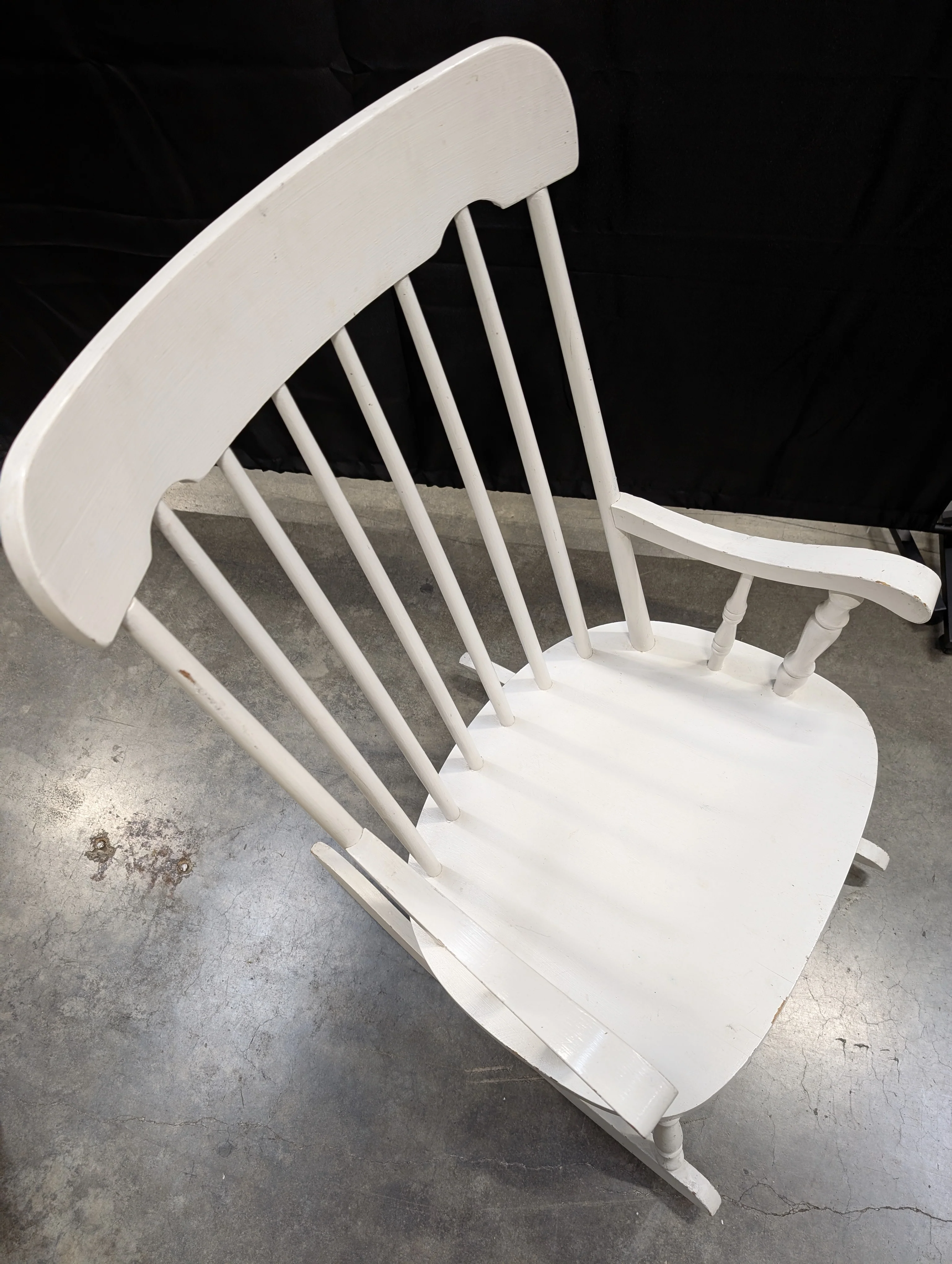 Classic White Wood Spindle Back Rocking Chair - Image 2