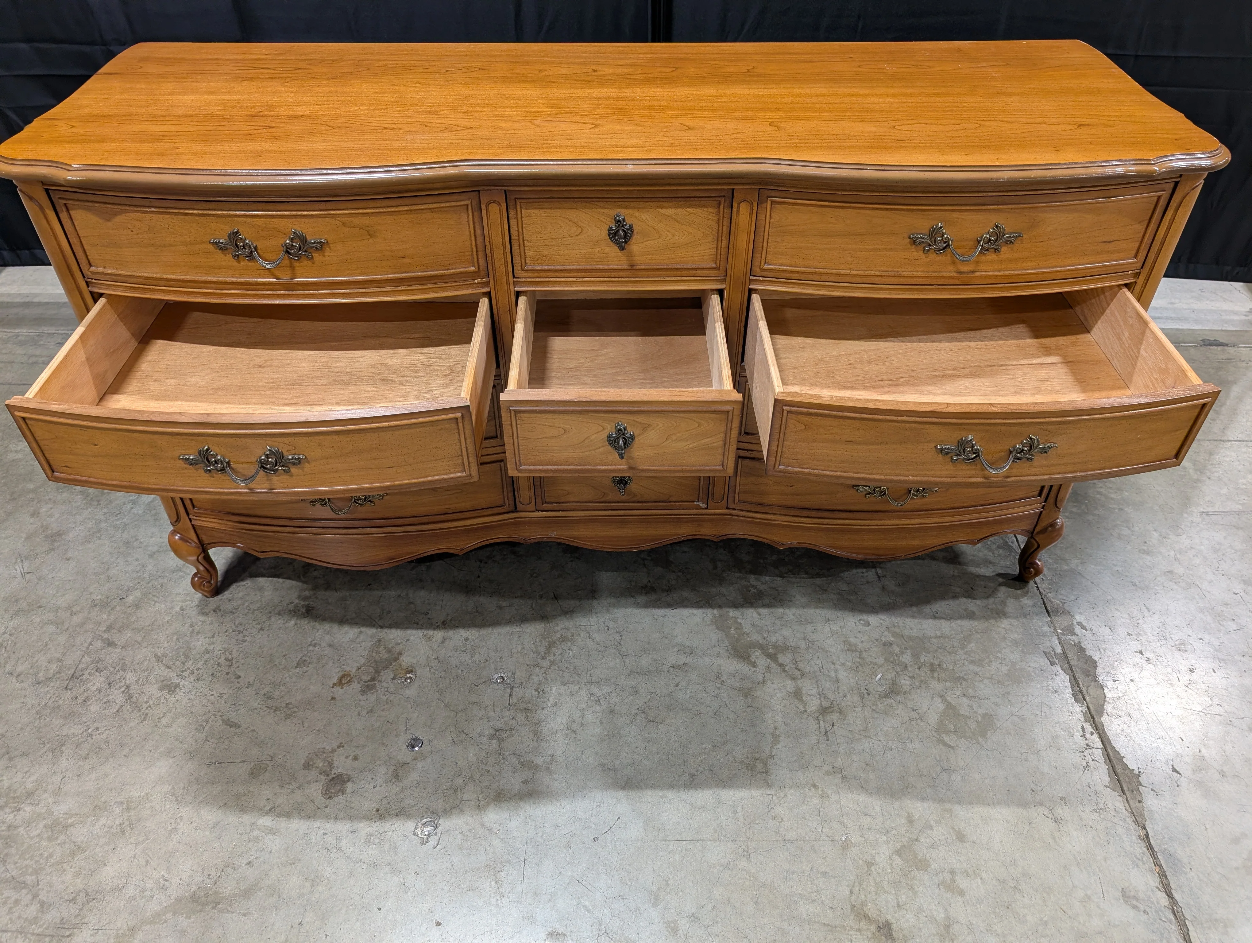 Dixie Furniture Company Vintage French Provincial Twelve-Drawer Wood Dresser - Image 17