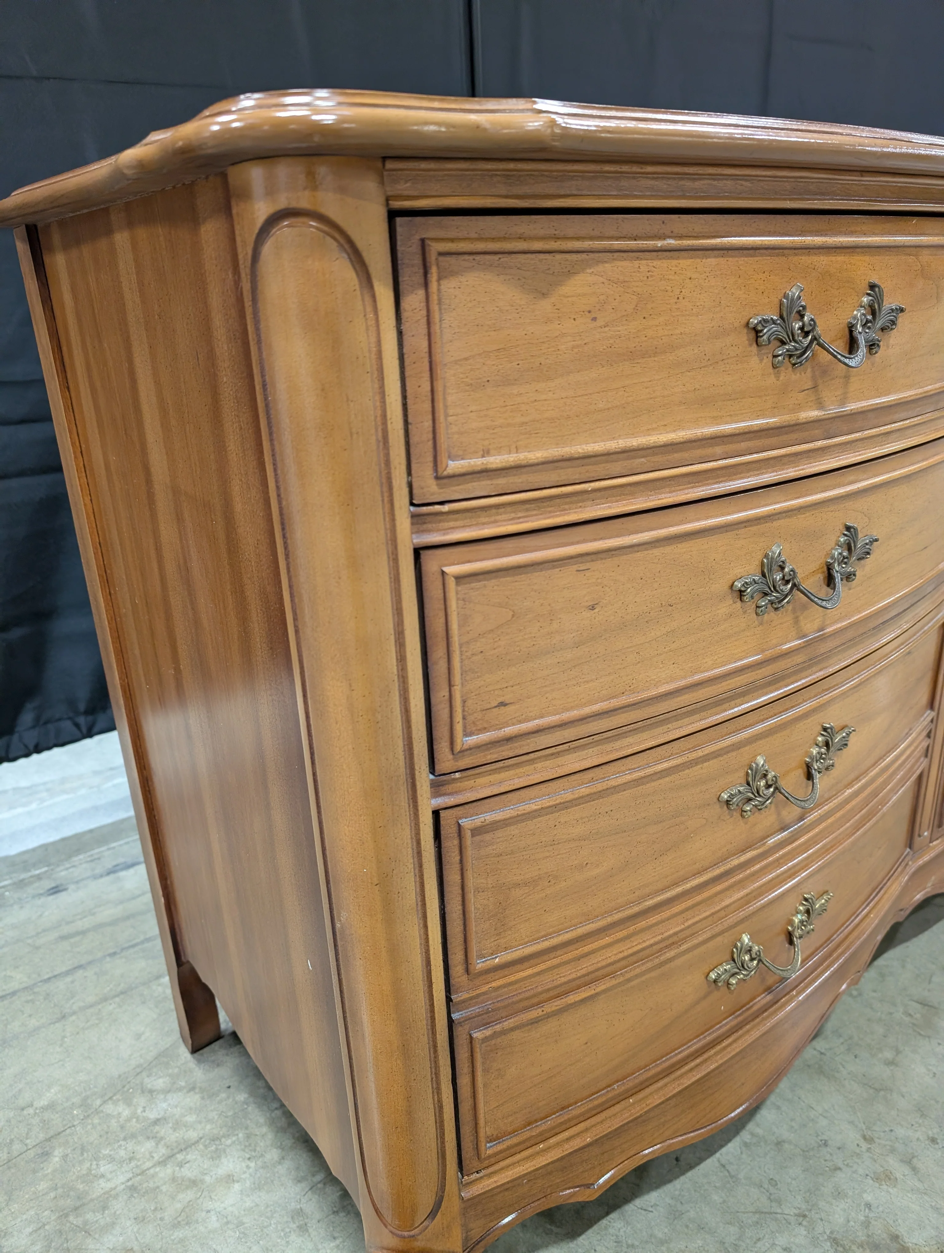Dixie Furniture Company Vintage French Provincial Twelve-Drawer Wood Dresser - Image 8