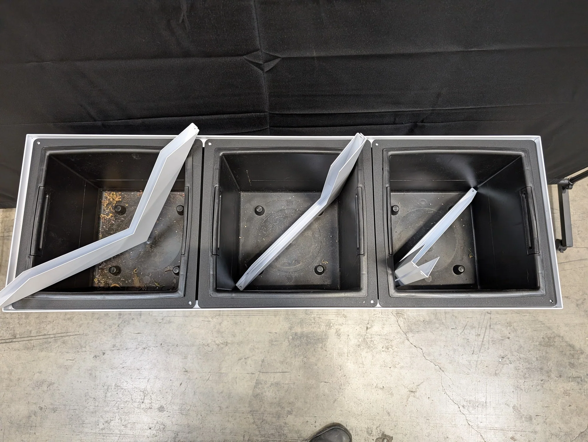 Modern White Triple Compartment Planter Box - Image 4