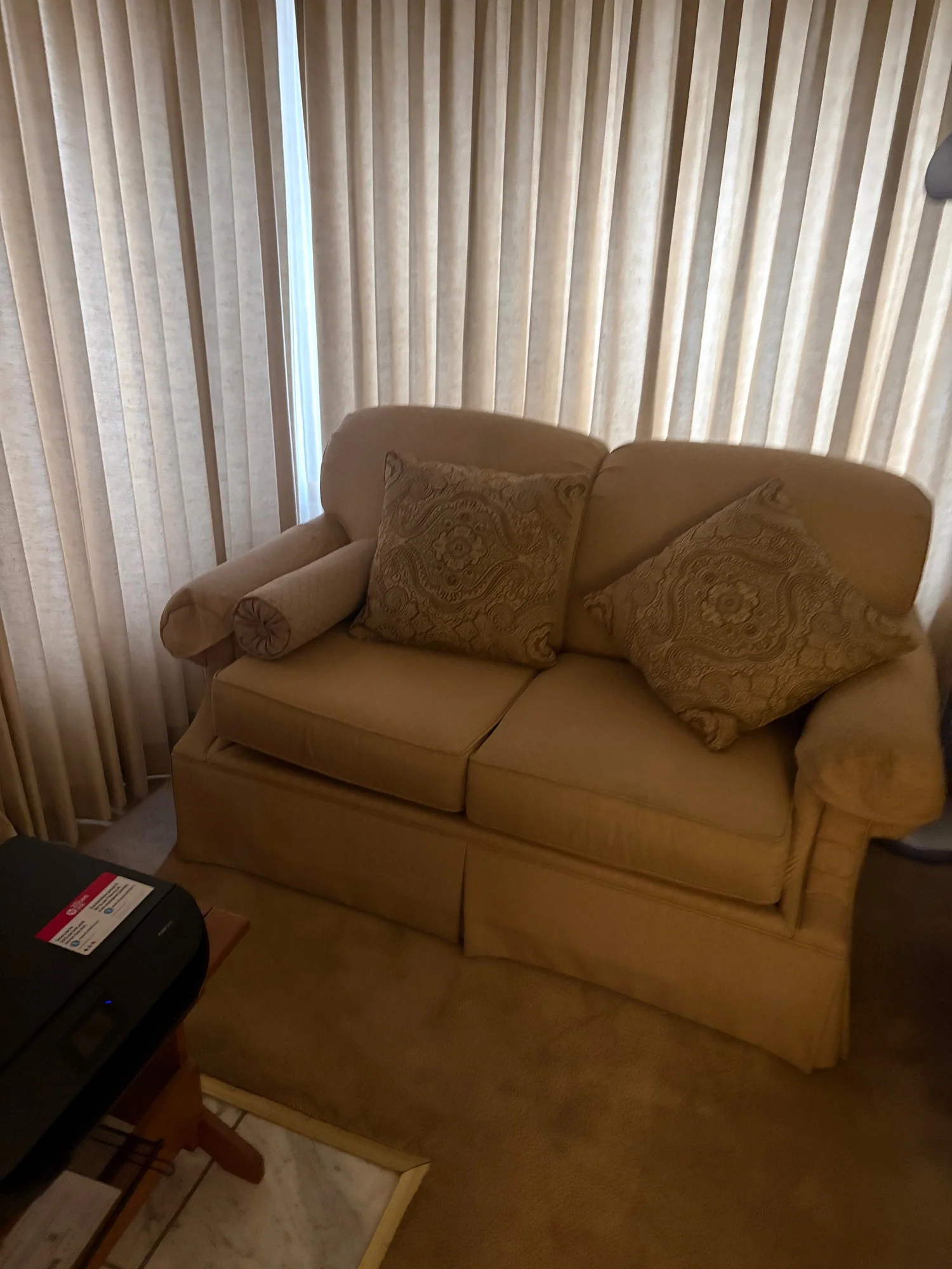 Bassett Furniture Classic Beige Upholstered Loveseat Sofa with Paisley Throw Pillows - Image 8