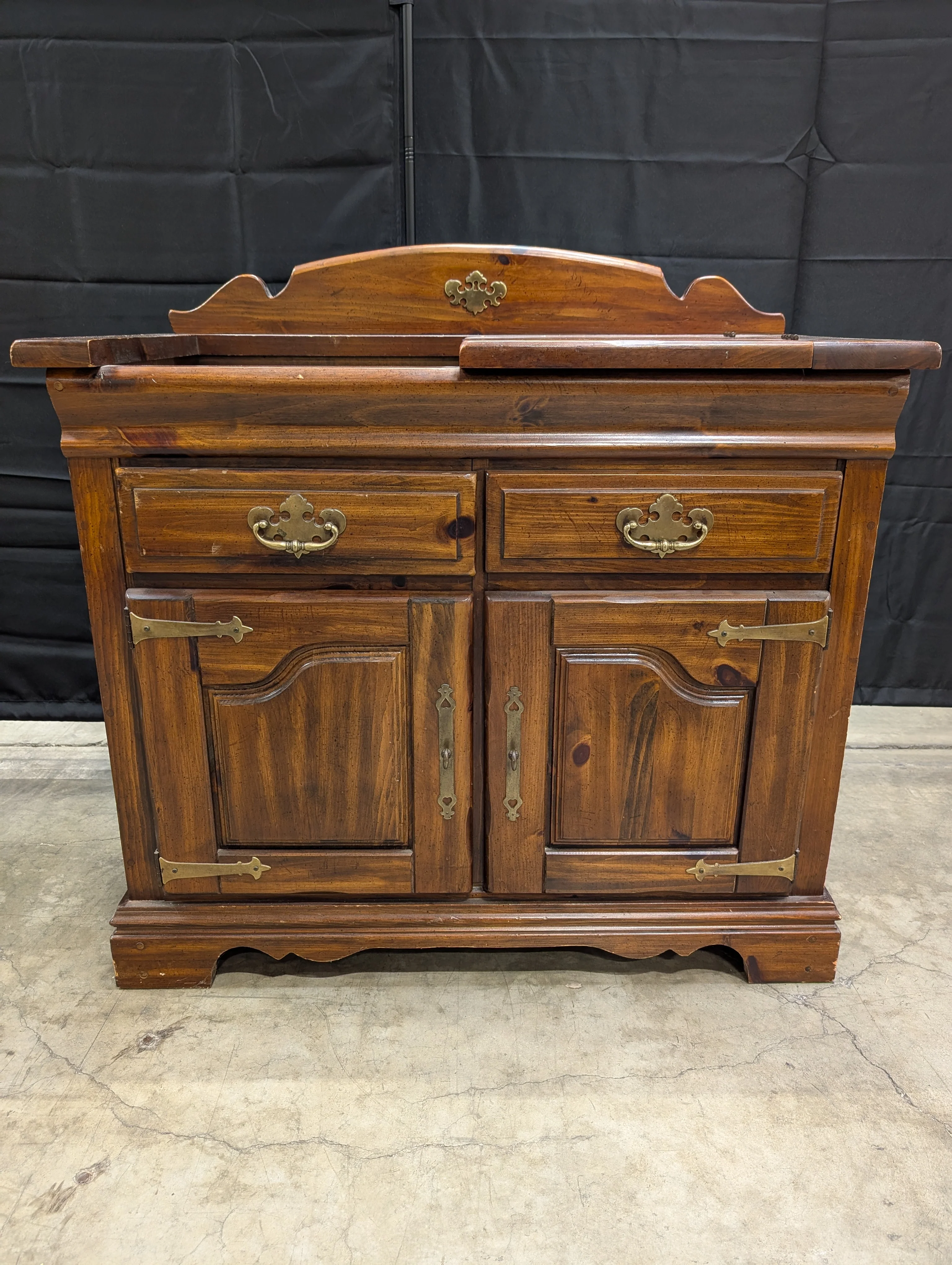 Virginia House - Rustic Pine Dry Sink Cabinet with Brass Hardware - Image 2